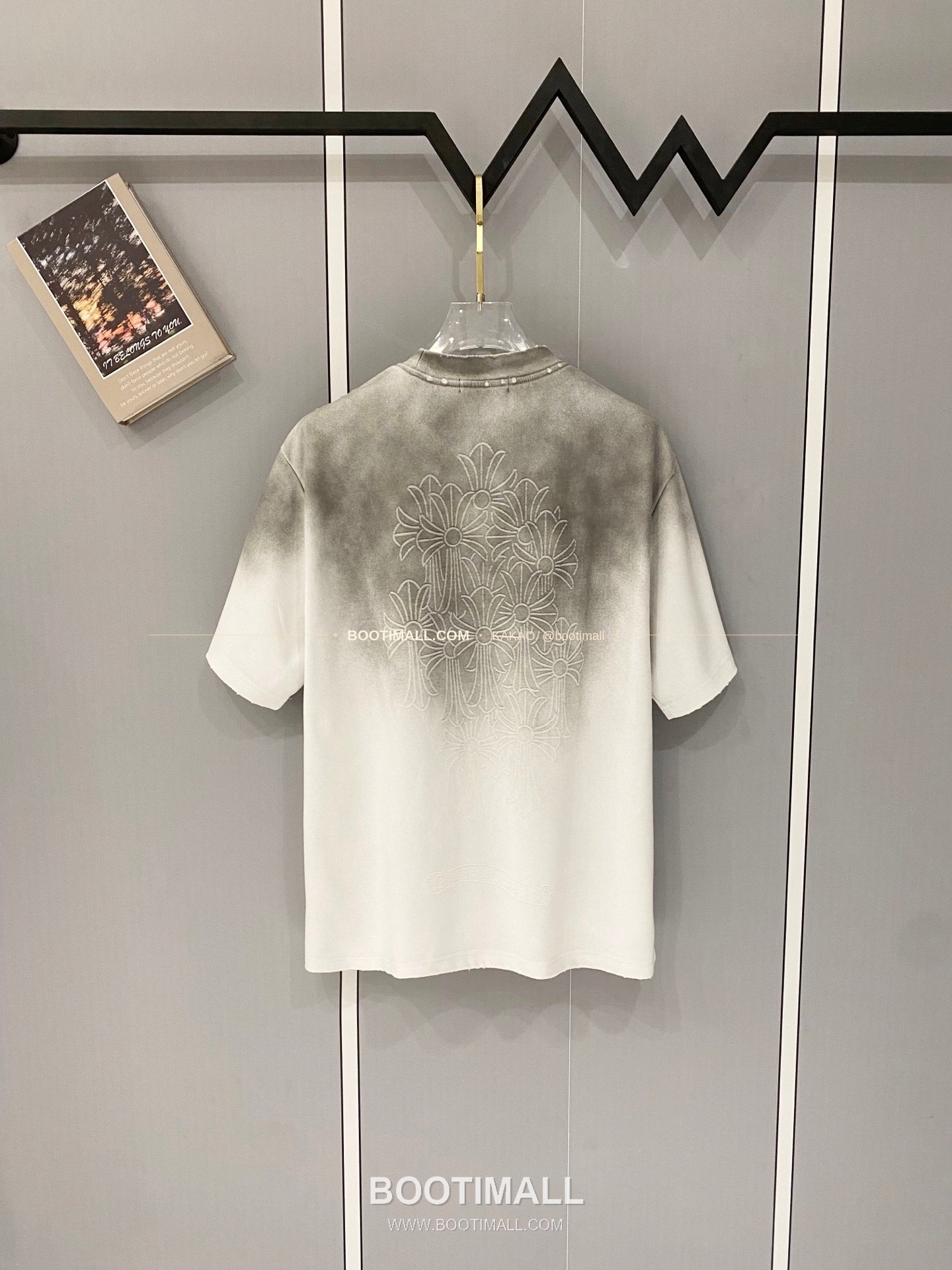 크롬하츠 2026SS 헤비코튼 크로스패치자수 디스트레스 루즈핏 반팔 티셔츠 Chrome Hearts 2026 SS Heavy Cotton Cross Patch Embroidery Distressed Loose Fit Short Sleeve T-Shirt 2