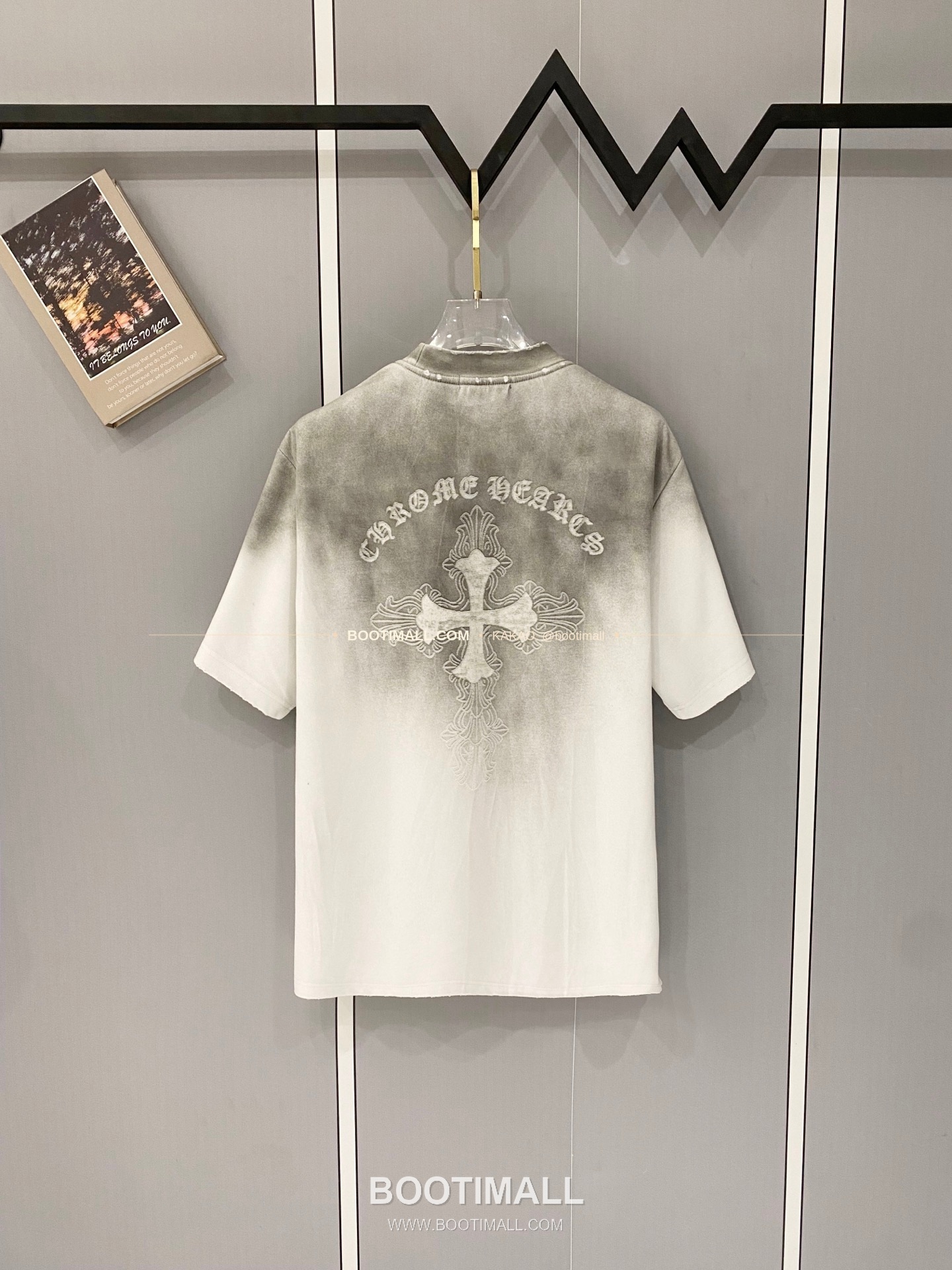 크롬하츠 2026SS 헤비코튼 크로스패치자수 워시드 루즈핏 반팔 티셔츠 Chrome Hearts 2026 SS Heavy Cotton Cross Patch Embroidery Washed Loose Fit Short Sleeve T-Shirt 2