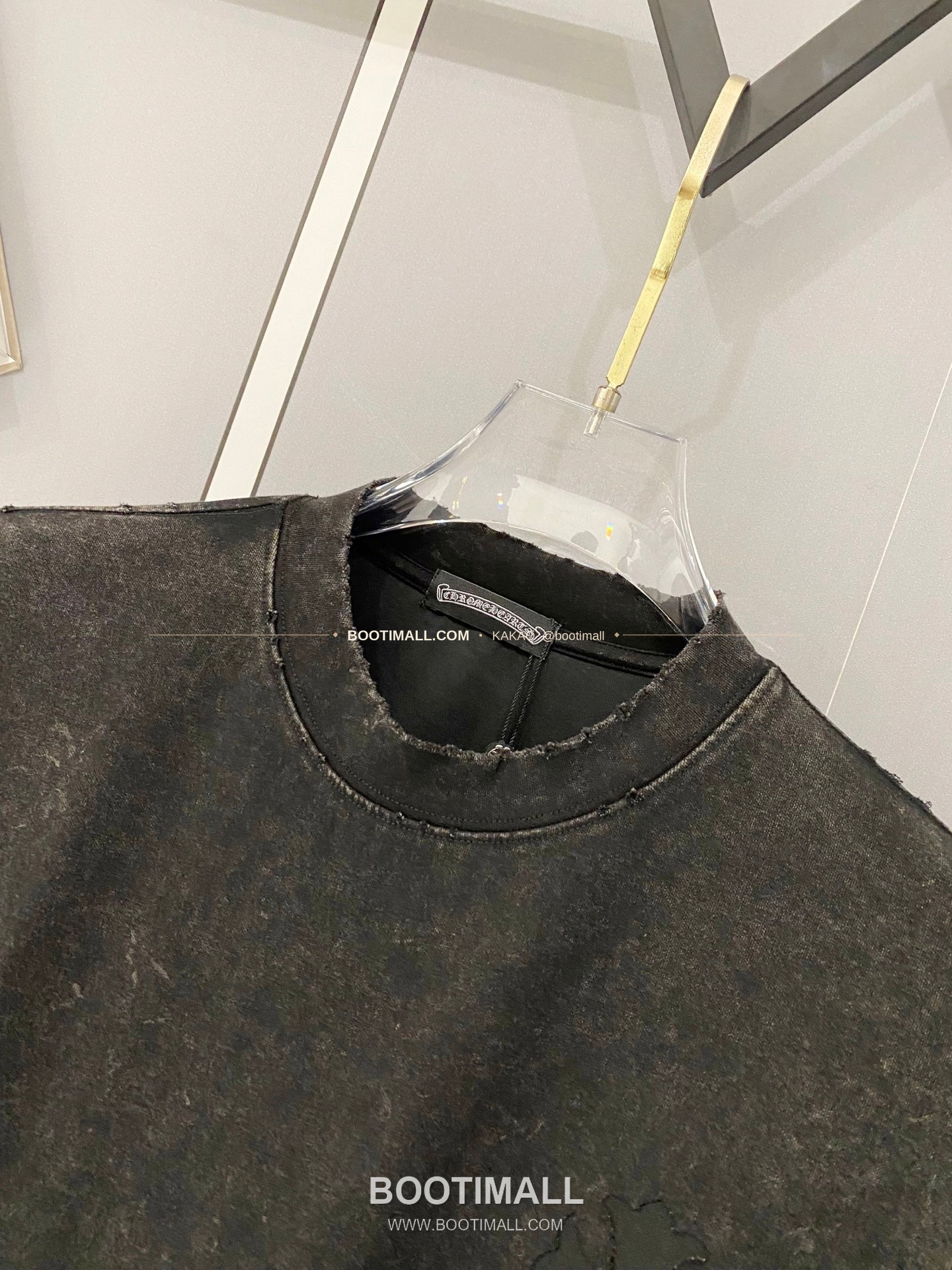 크롬하츠 2026SS 헤비코튼 크로스패치자수 워시드 루즈핏 반팔 티셔츠 Chrome Hearts 2026 SS Heavy Cotton Cross Patch Embroidery Washed Loose Fit Short Sleeve T-Shirt 5