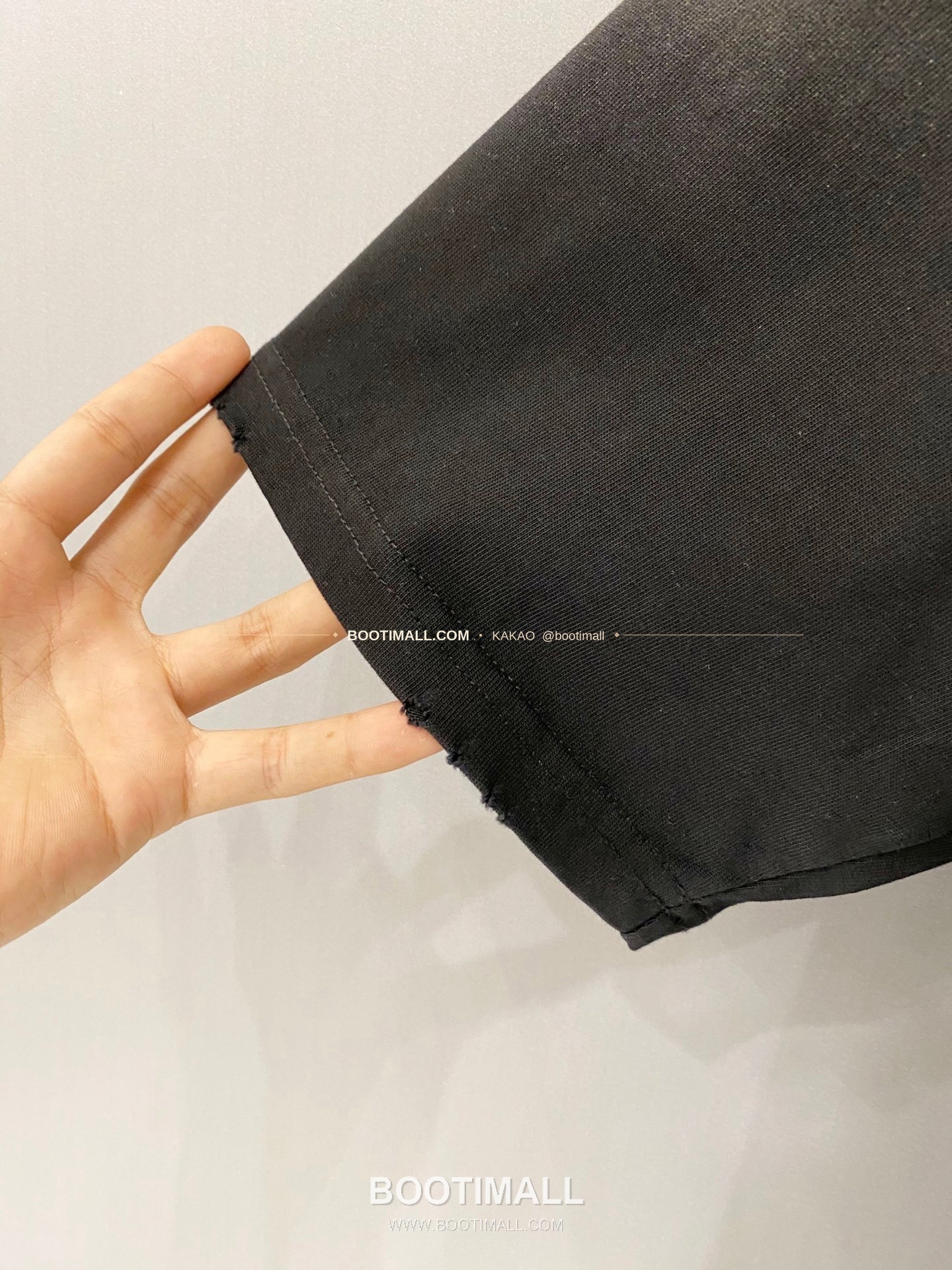 크롬하츠 2026SS 헤비코튼 크로스패치자수 디스트레스 루즈핏 반팔 티셔츠 Chrome Hearts 2026 SS Heavy Cotton Cross Patch Embroidery Distressed Loose Fit Short Sleeve T-Shirt 9