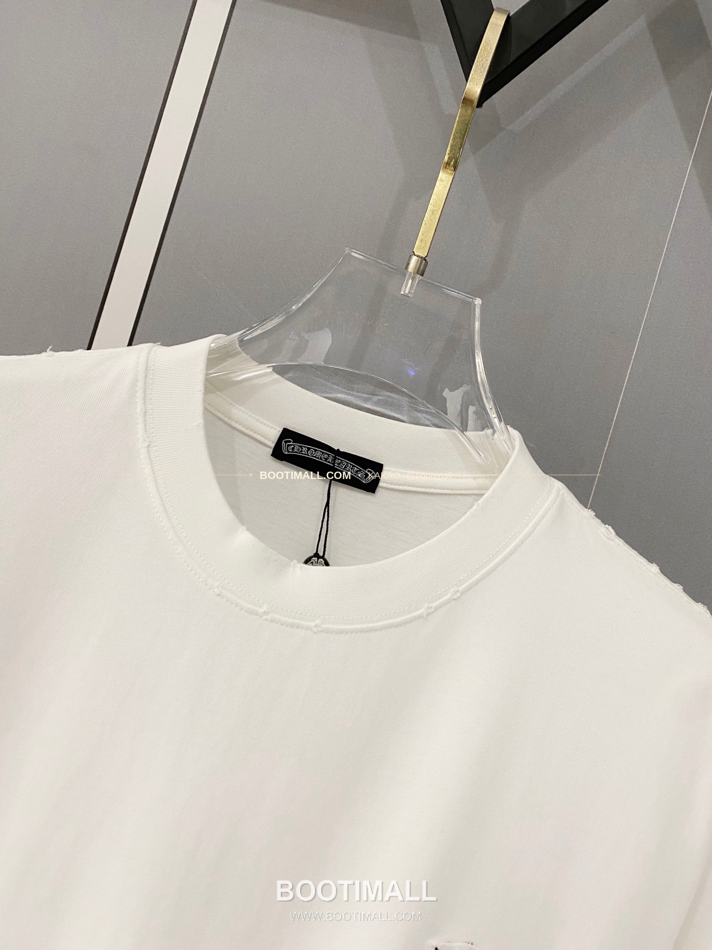 크롬하츠 2026SS 헤비코튼 크로스패치자수 디스트레스 루즈핏 반팔 티셔츠 Chrome Hearts 2026 SS Heavy Cotton Cross Patch Embroidery Distressed Loose Fit Short Sleeve T-Shirt 4