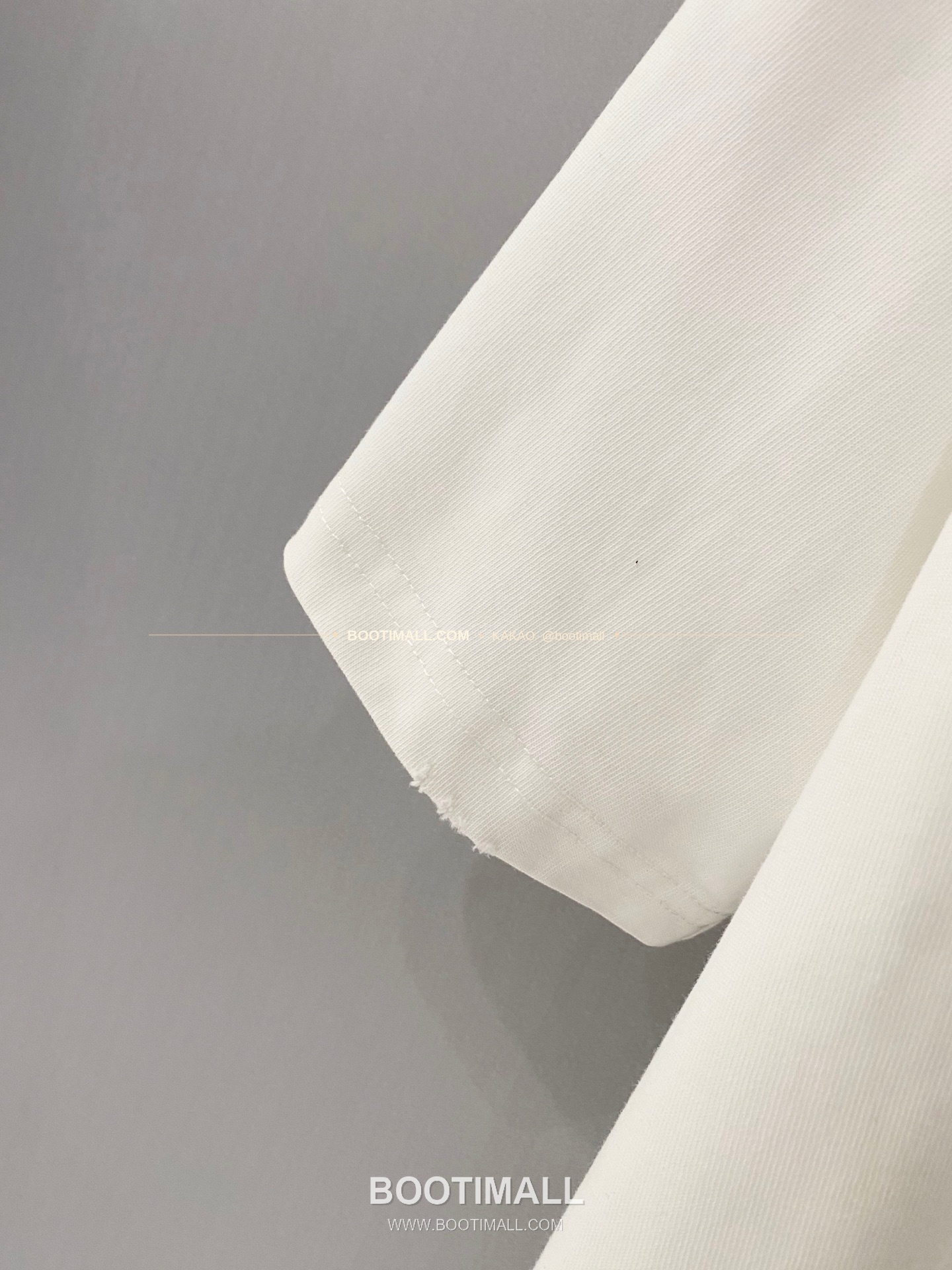 크롬하츠 2026SS 헤비코튼 크로스패치자수 디스트레스 루즈핏 반팔 티셔츠 Chrome Hearts 2026 SS Heavy Cotton Cross Patch Embroidery Distressed Loose Fit Short Sleeve T-Shirt 7