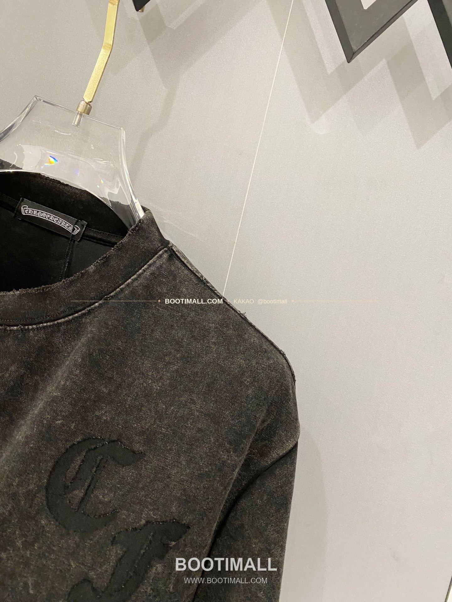 크롬하츠 2026SS 헤비코튼 크로스패치자수 워싱 루즈핏 반팔 티셔츠 Chrome Hearts 2026 SS Heavy Cotton Cross Patch Embroidery Washed Loose Fit Short Sleeve T-Shirt 5