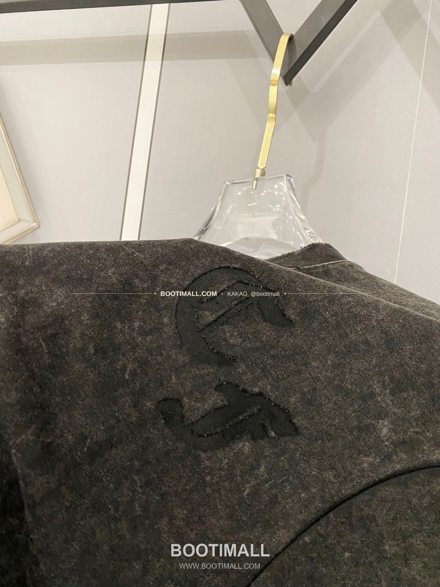 크롬하츠 2026SS 헤비코튼 크로스패치자수 워싱 루즈핏 반팔 티셔츠 Chrome Hearts 2026 SS Heavy Cotton Cross Patch Embroidery Washed Loose Fit Short Sleeve T-Shirt 7