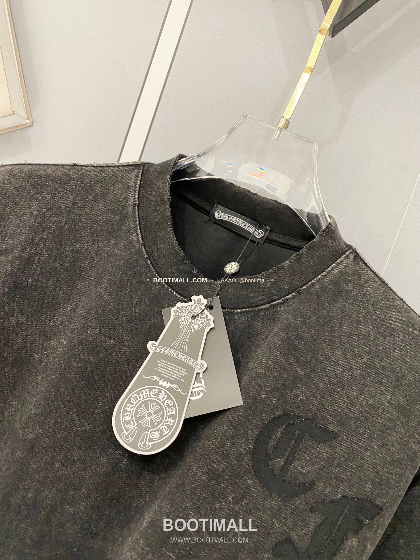 크롬하츠 2026SS 헤비코튼 크로스패치자수 워싱 루즈핏 반팔 티셔츠 Chrome Hearts 2026 SS Heavy Cotton Cross Patch Embroidery Washed Loose Fit Short Sleeve T-Shirt 8