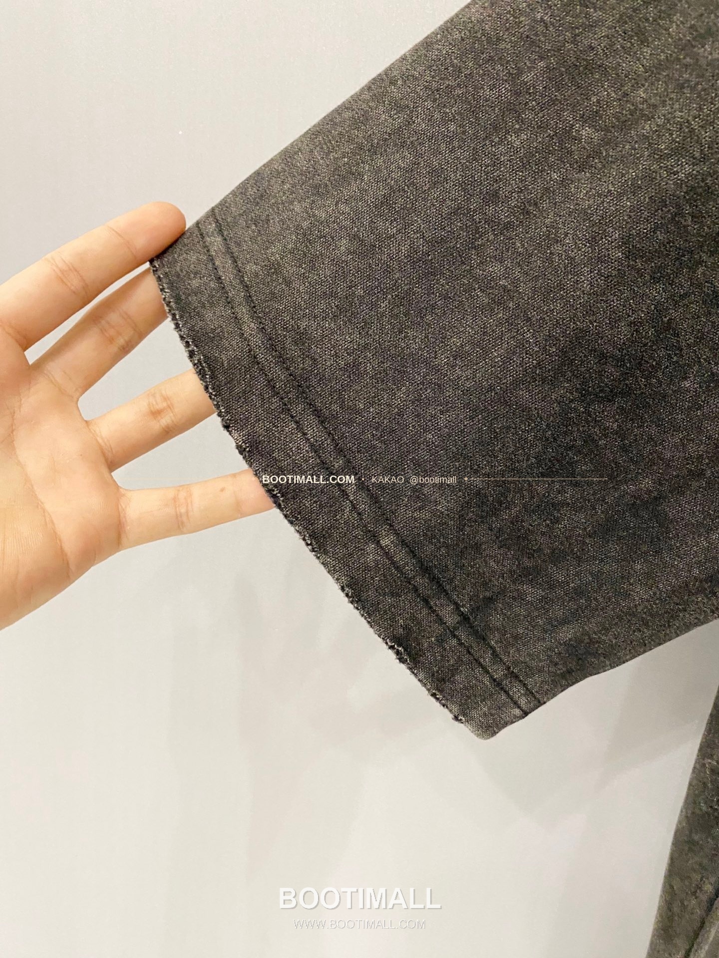 크롬하츠 2026SS 헤비코튼 크로스패치자수 워싱 루즈핏 반팔 티셔츠 Chrome Hearts 2026 SS Heavy Cotton Cross Patch Embroidery Washed Loose Fit Short Sleeve T-Shirt 9