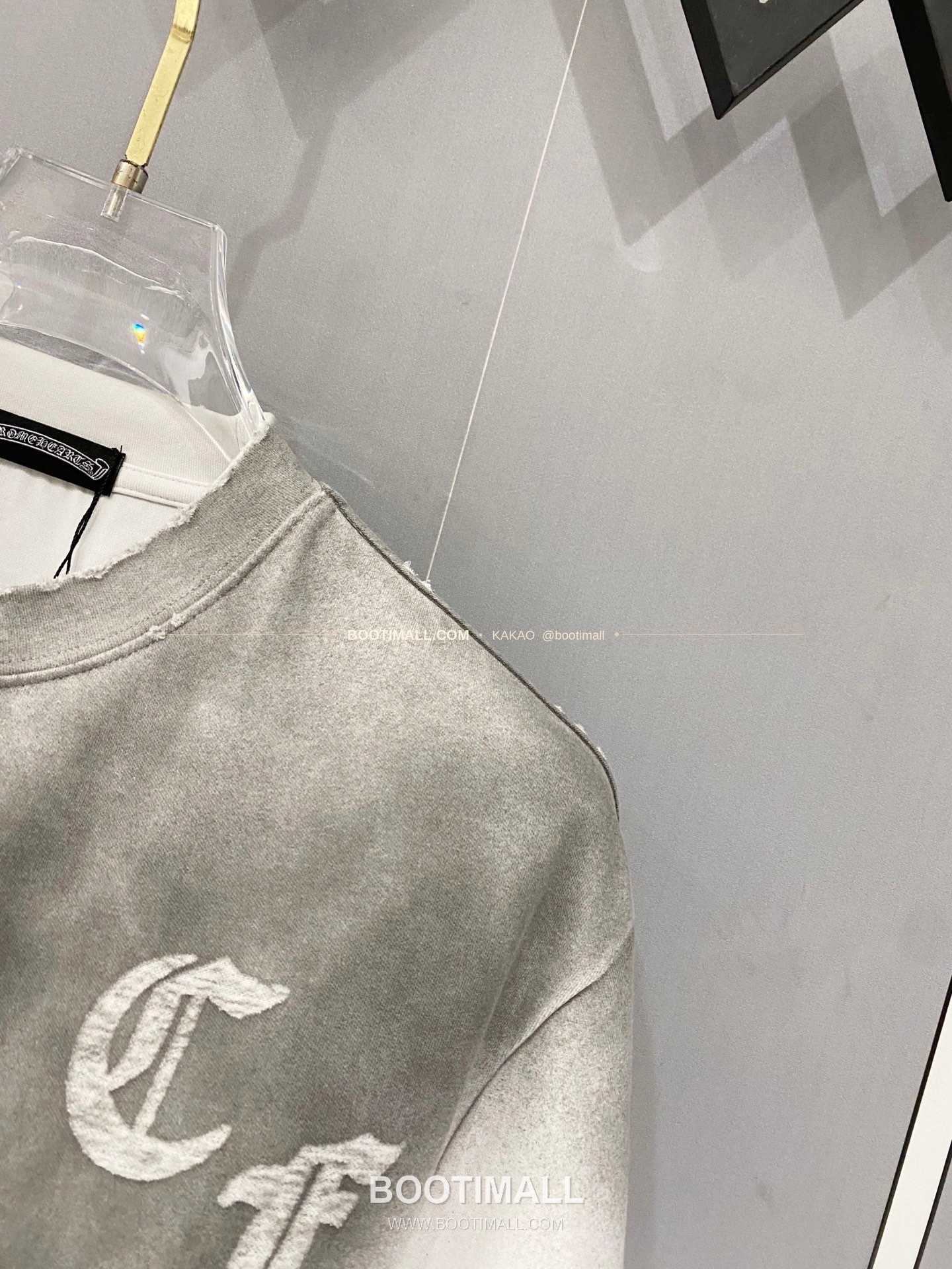 크롬하츠 2026SS 헤비코튼 크로스패치자수 워싱 루즈핏 반팔 티셔츠 Chrome Hearts 2026 SS Heavy Cotton Cross Patch Embroidery Washed Loose Fit Short Sleeve T-Shirt 7