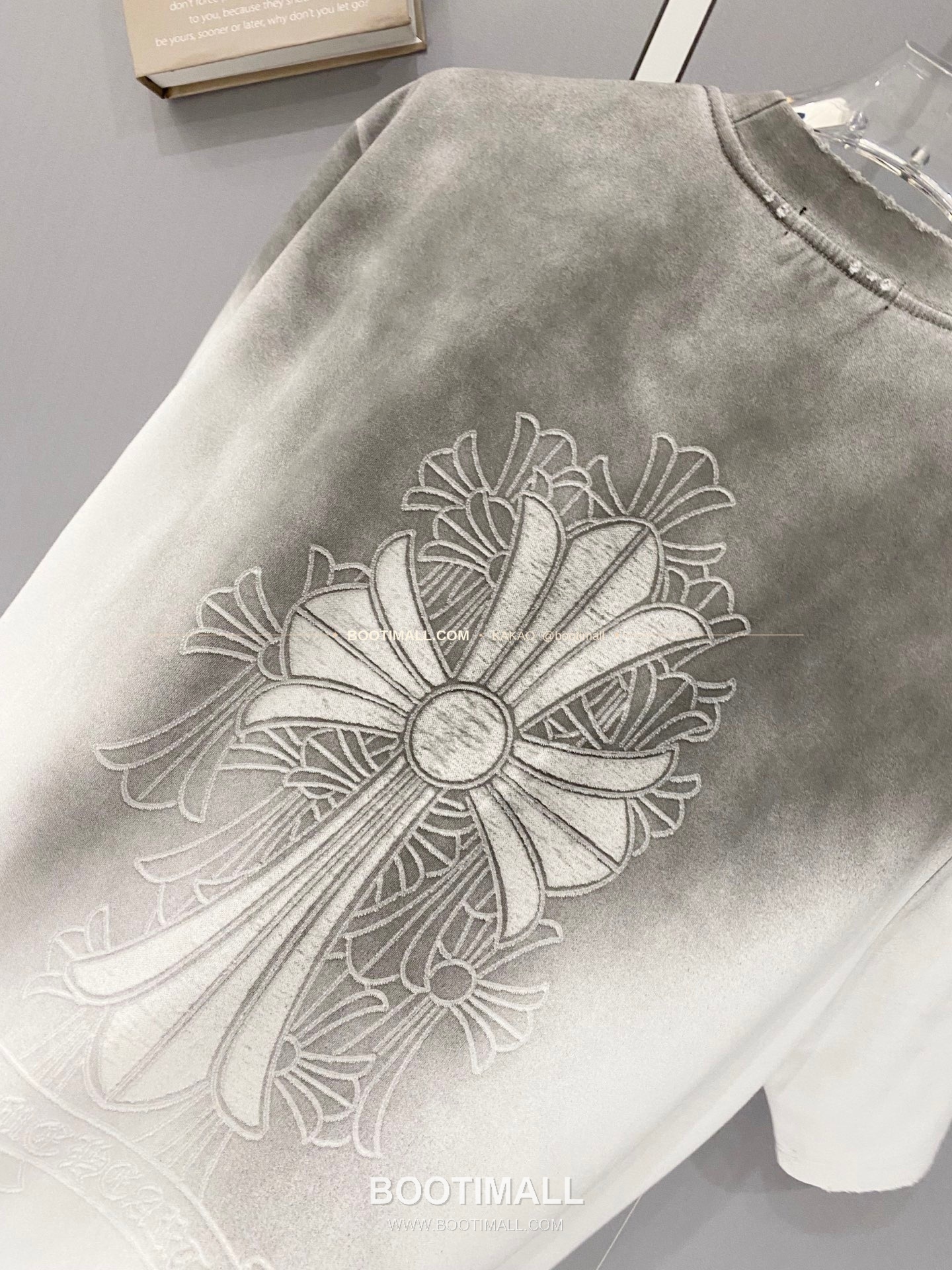 크롬하츠 2026SS 헤비코튼 크로스패치자수 워싱 루즈핏 반팔 티셔츠 Chrome Hearts 2026 SS Heavy Cotton Cross Patch Embroidery Washed Loose Fit Short Sleeve T-Shirt 8