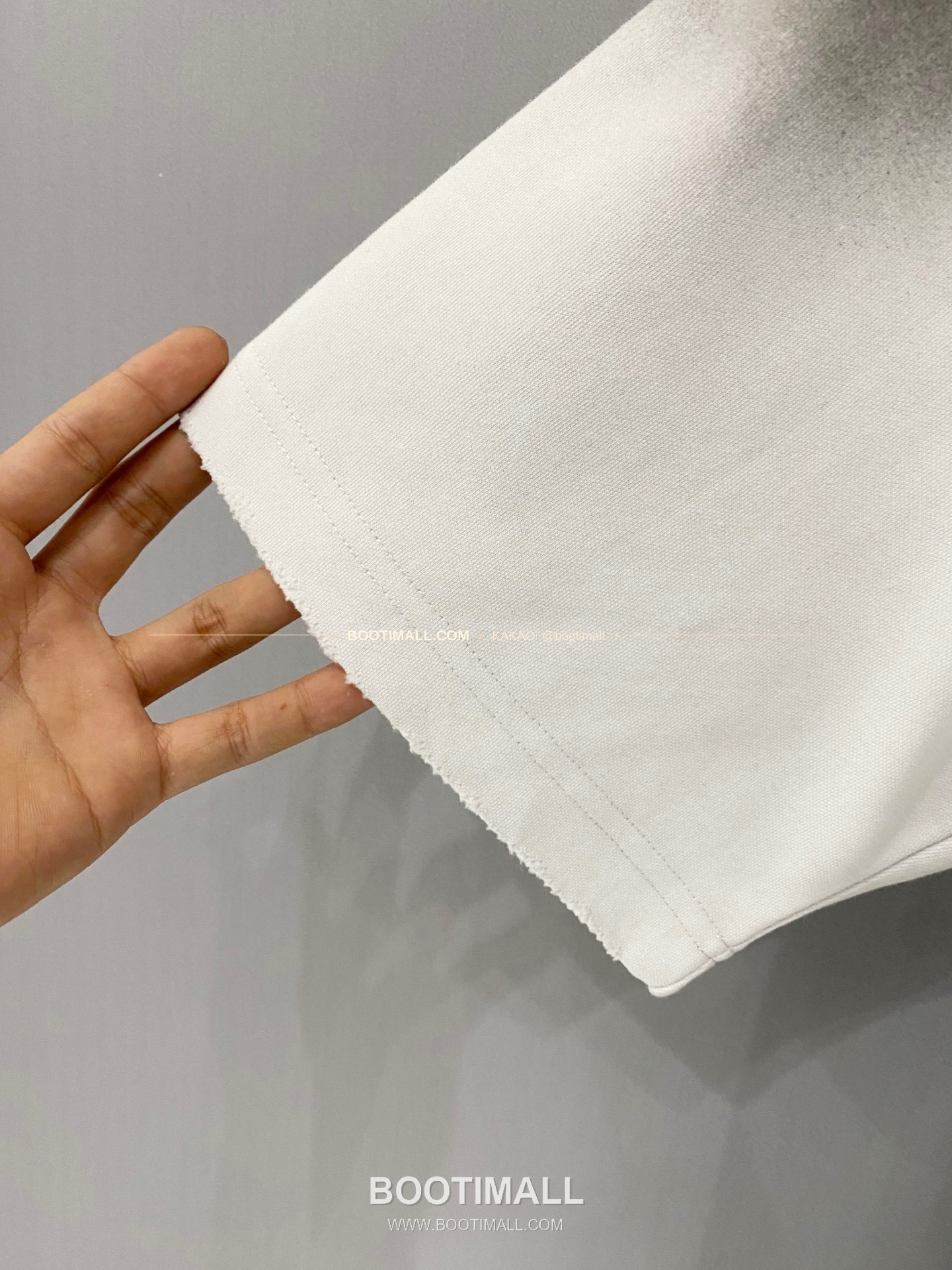 크롬하츠 2026SS 헤비코튼 크로스패치자수 워싱 루즈핏 반팔 티셔츠 Chrome Hearts 2026 SS Heavy Cotton Cross Patch Embroidery Washed Loose Fit Short Sleeve T-Shirt 9