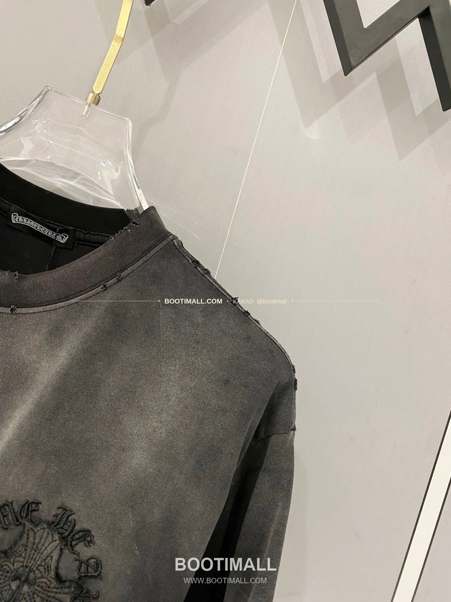 크롬하츠 2026SS 헤비코튼 크로스패치자수 워시드 루즈핏 반팔 티셔츠 Chrome Hearts 2026 SS Heavy Cotton Cross Patch Embroidery Washed Loose Fit Short Sleeve T-Shirt 6