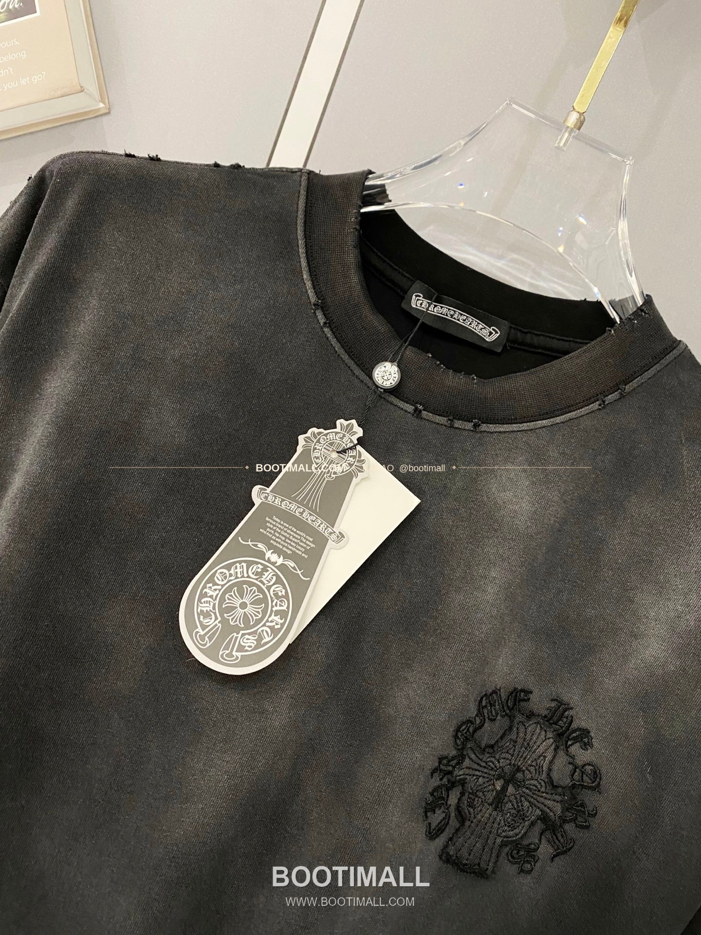 크롬하츠 2026SS 헤비코튼 크로스패치자수 워시드 루즈핏 반팔 티셔츠 Chrome Hearts 2026 SS Heavy Cotton Cross Patch Embroidery Washed Loose Fit Short Sleeve T-Shirt 9