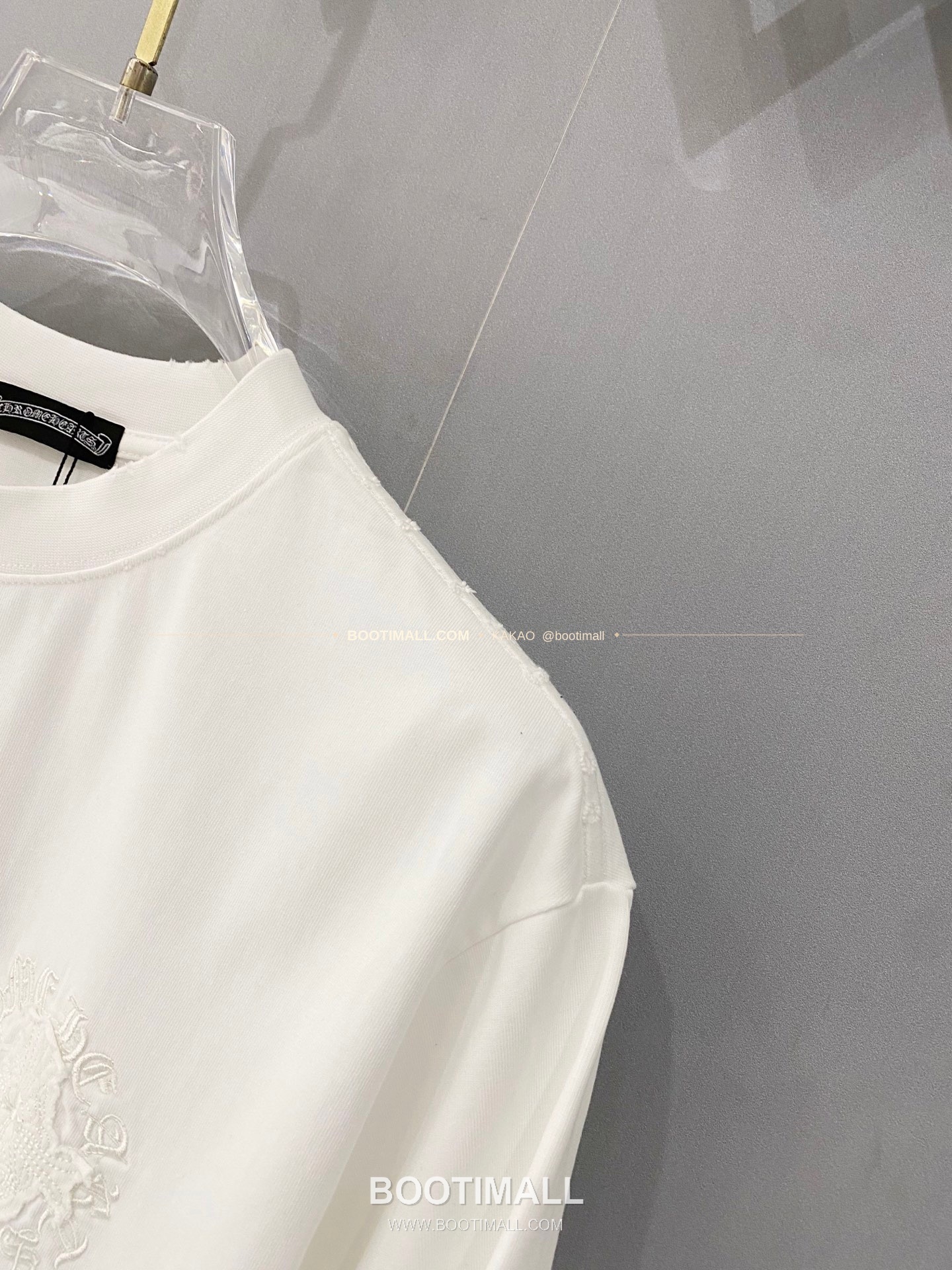 크롬하츠 2026SS 헤비코튼 크로스패치자수 워시드 루즈핏 반팔 티셔츠 Chrome Hearts 2026 SS Heavy Cotton Cross Patch Embroidery Washed Loose Fit Short Sleeve T-Shirt 5