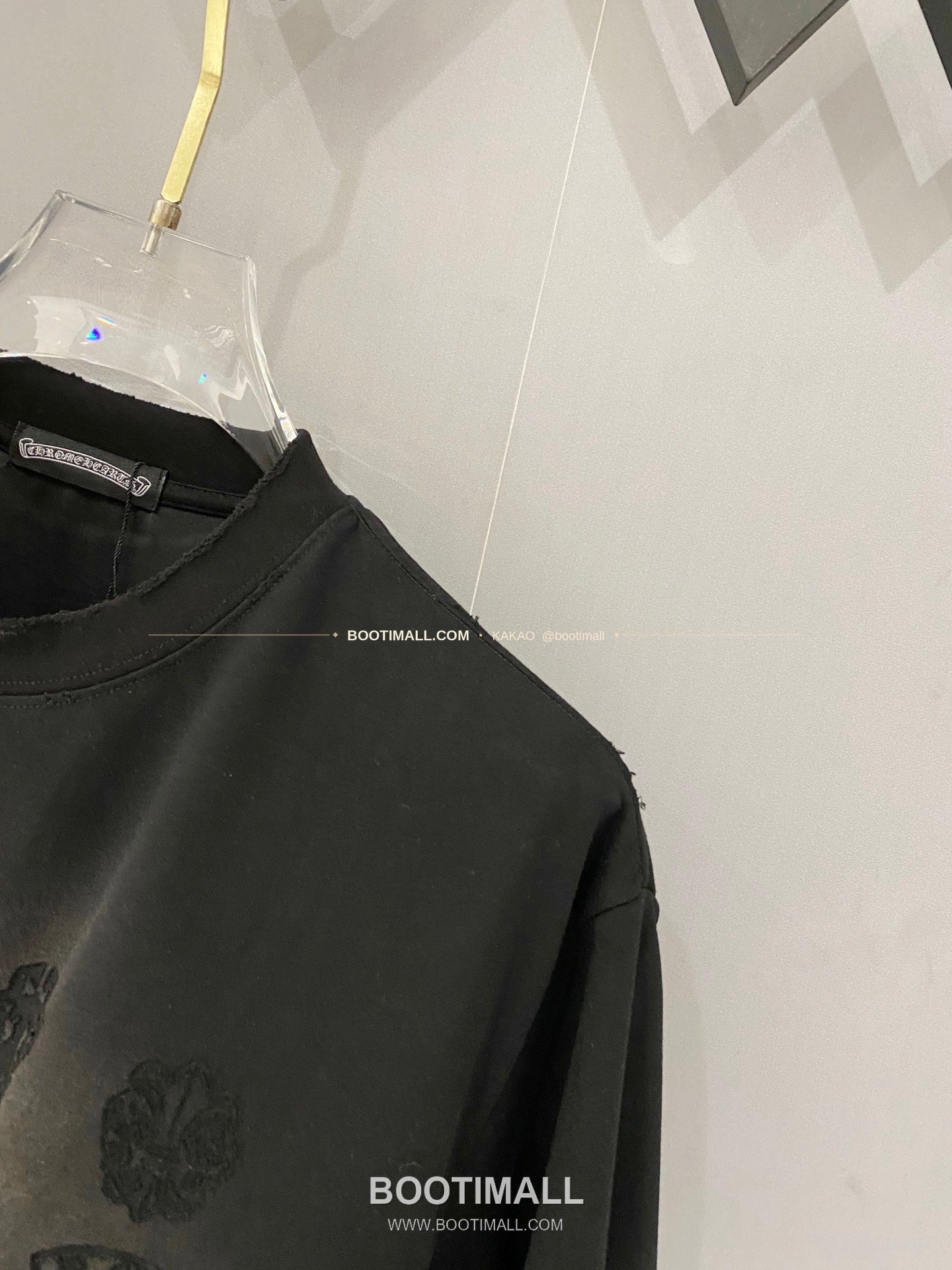 크롬하츠 2026SS 헤비코튼 크로스패치자수 디스트레스 루즈핏 반팔 티셔츠 Chrome Hearts 2026 SS Heavy Cotton Cross Patch Embroidery Distressed Loose Fit Short Sleeve T-Shirt 8