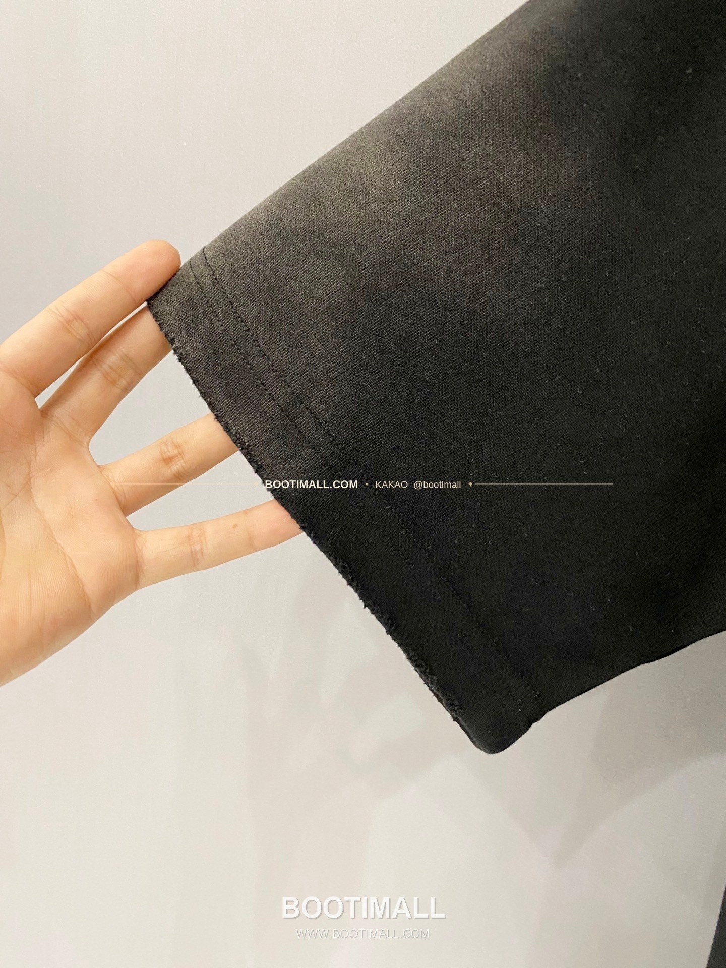 크롬하츠 2026SS 헤비코튼 크로스패치자수 디스트레스 루즈핏 반팔 티셔츠 Chrome Hearts 2026 SS Heavy Cotton Cross Patch Embroidery Distressed Loose Fit Short Sleeve T-Shirt 9