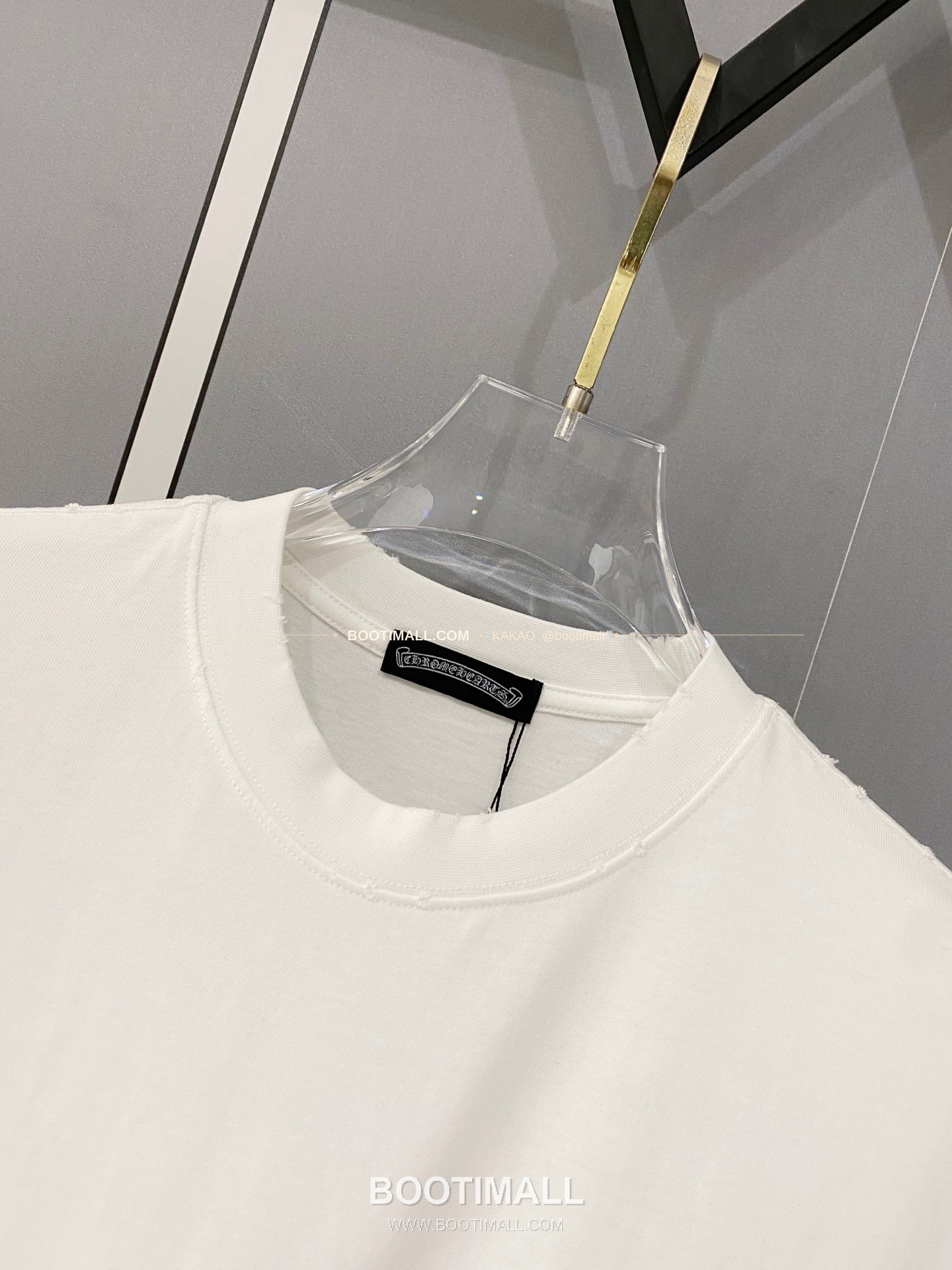 크롬하츠 2026SS 헤비코튼 크로스패치자수 워시드 루즈핏 반팔 티셔츠 Chrome Hearts 2026 SS Heavy Cotton Cross Patch Embroidery Washed Loose Fit Short Sleeve T-Shirt 5