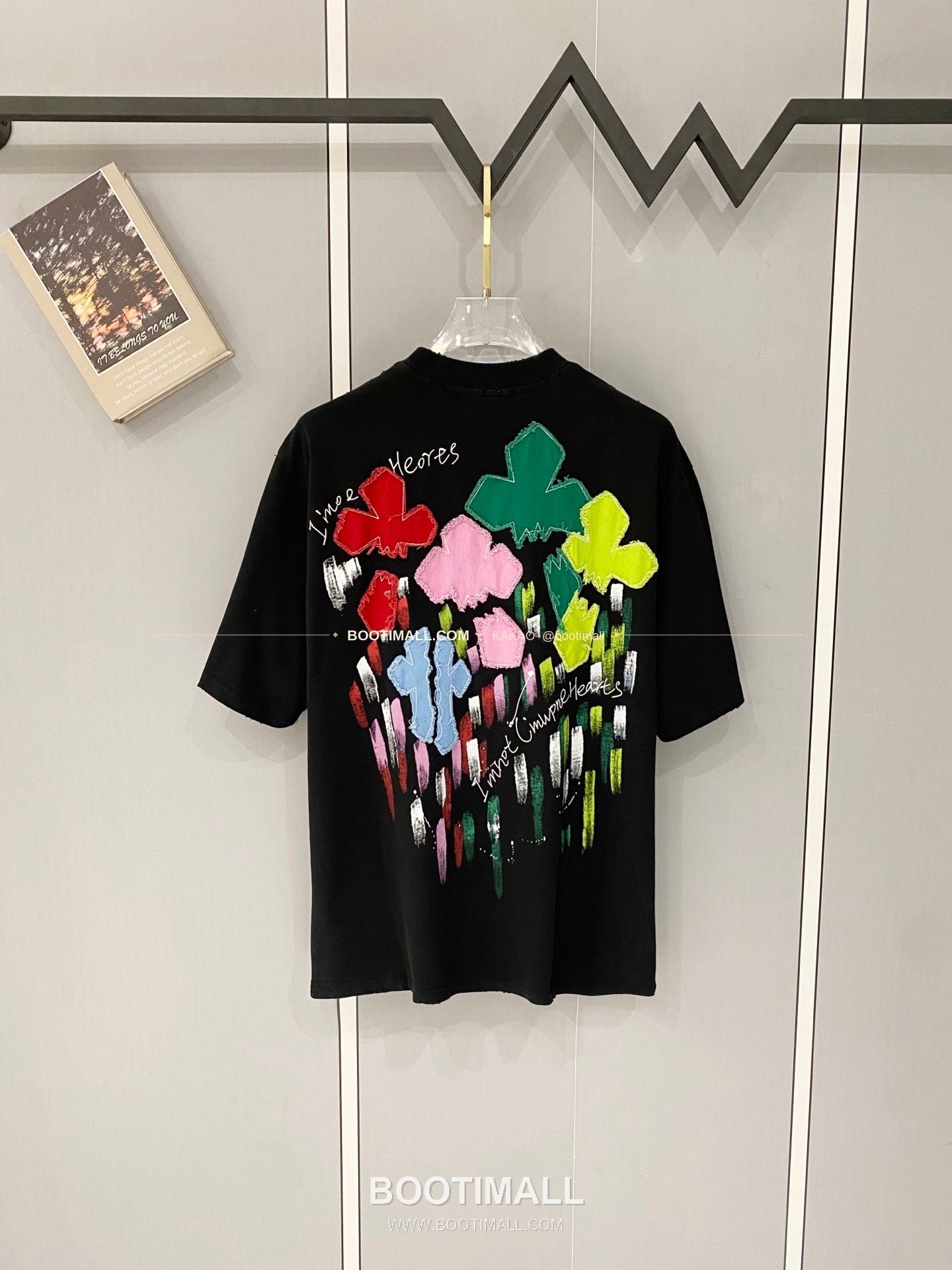 크롬하츠 2026SS 헤비코튼 크로스패치자수 워시드 루즈핏 반팔 티셔츠 Chrome Hearts 2026 SS Heavy Cotton Cross Patch Embroidery Washed Loose Fit Short Sleeve T-Shirt 2