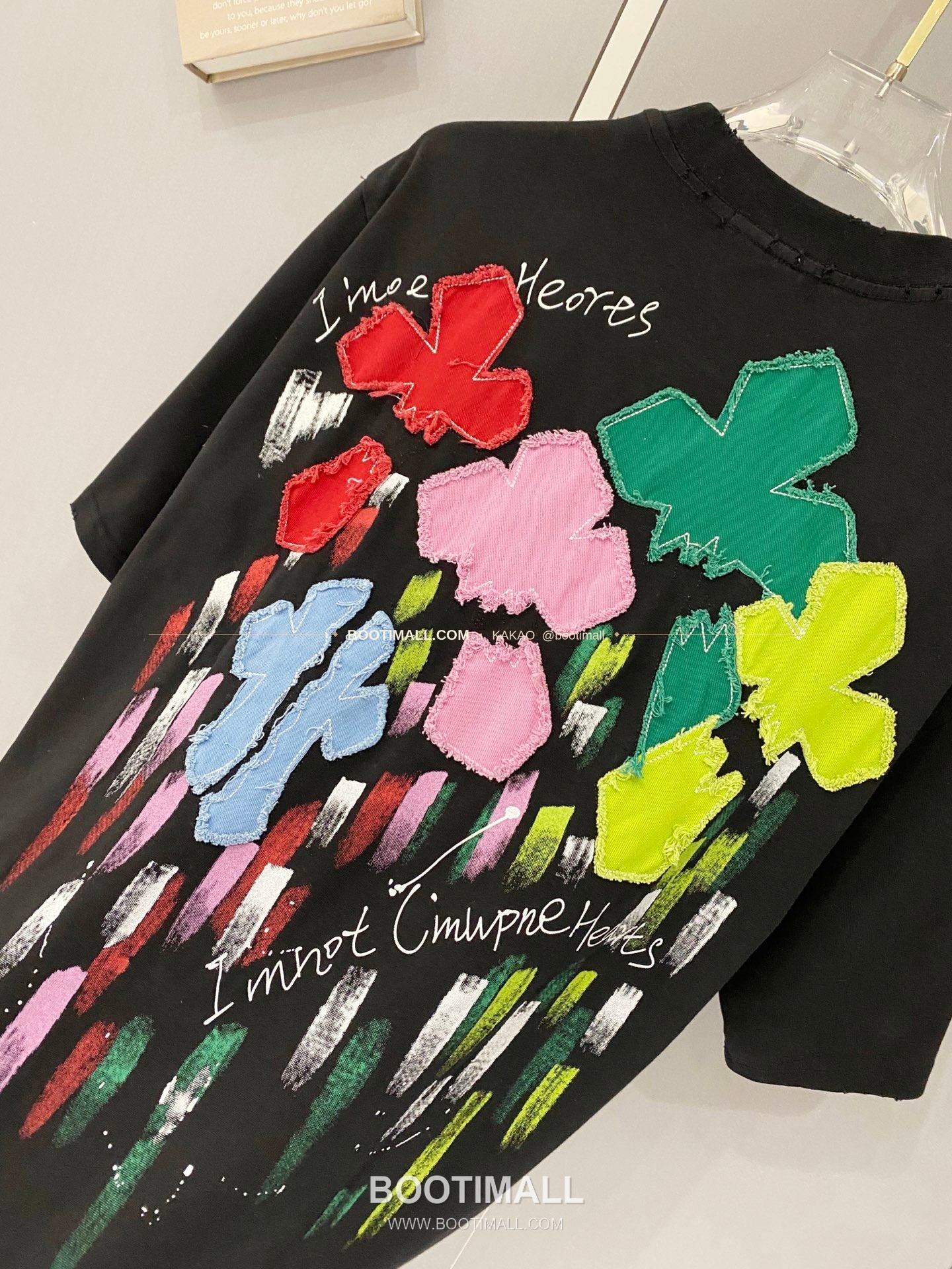 크롬하츠 2026SS 헤비코튼 크로스패치자수 워시드 루즈핏 반팔 티셔츠 Chrome Hearts 2026 SS Heavy Cotton Cross Patch Embroidery Washed Loose Fit Short Sleeve T-Shirt 4