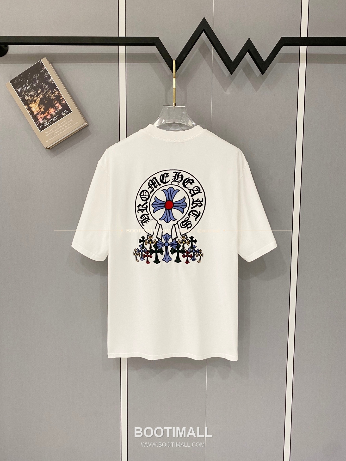 크롬하츠 2026SS 헤비코튼 크로스패치자수 워시드 루즈핏 반팔 티셔츠 Chrome Hearts 2026 SS Heavy Cotton Cross Patch Embroidery Washed Loose Fit Short Sleeve T-Shirt 2
