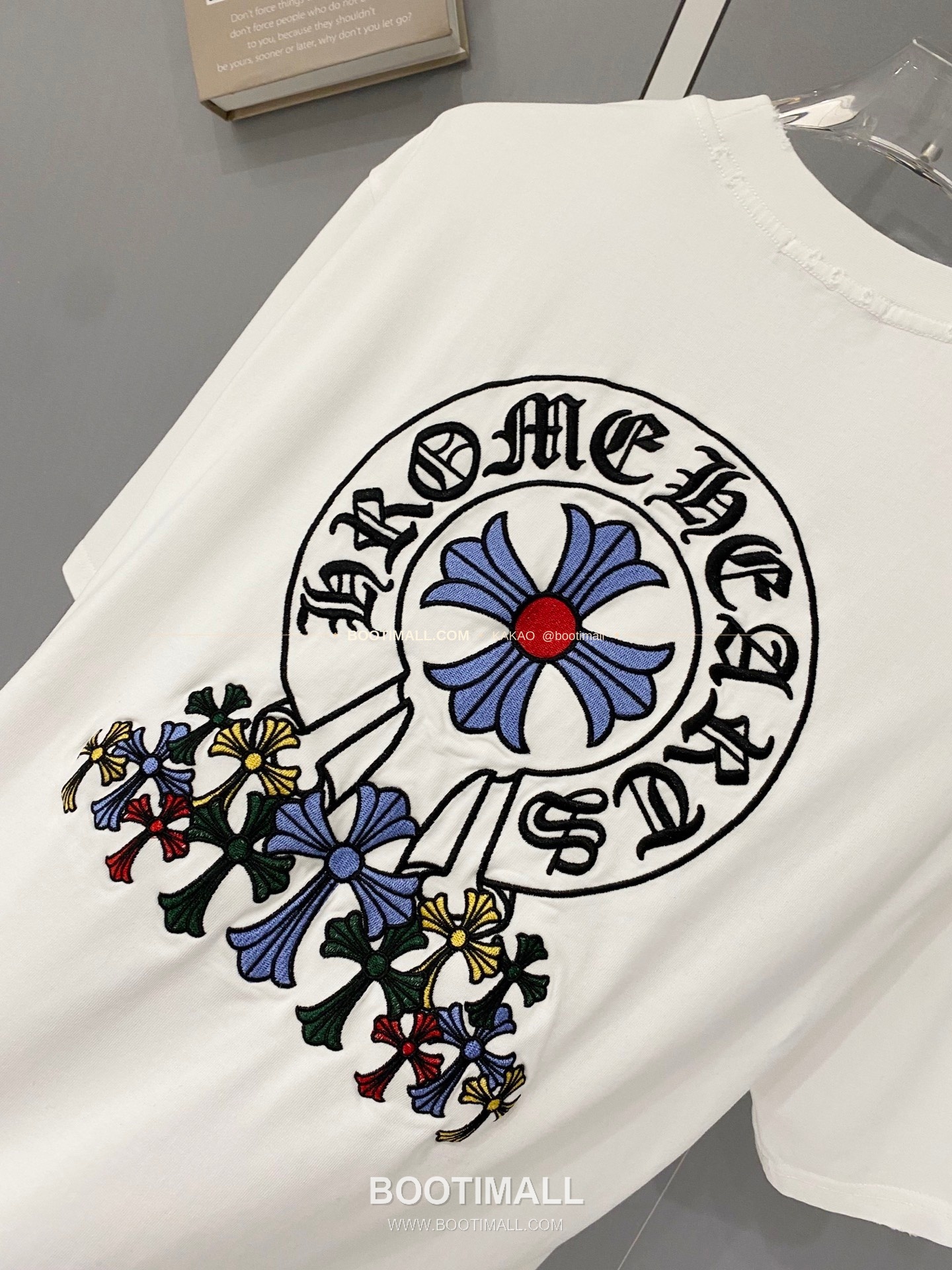 크롬하츠 2026SS 헤비코튼 크로스패치자수 워시드 루즈핏 반팔 티셔츠 Chrome Hearts 2026 SS Heavy Cotton Cross Patch Embroidery Washed Loose Fit Short Sleeve T-Shirt 3