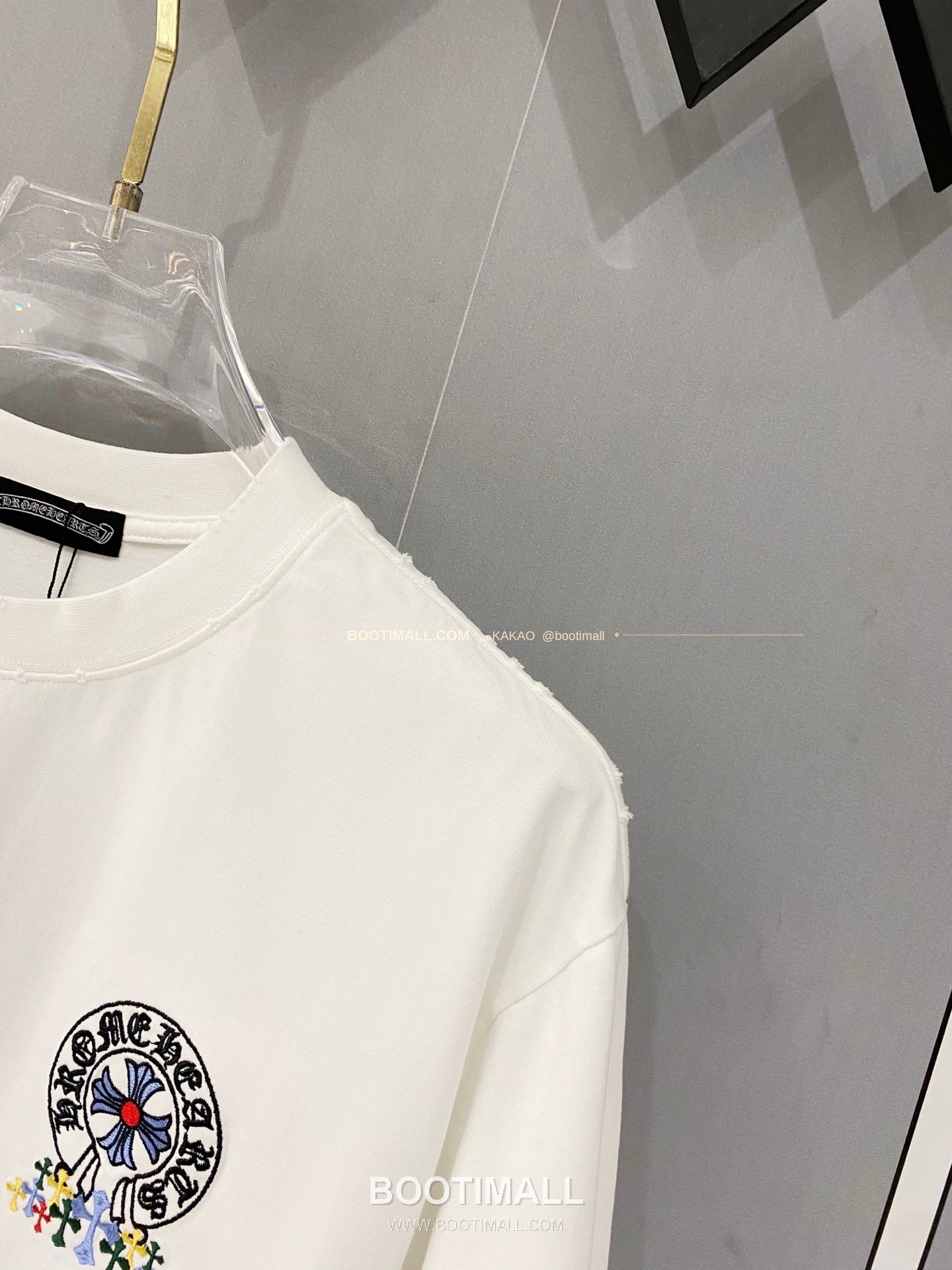 크롬하츠 2026SS 헤비코튼 크로스패치자수 워시드 루즈핏 반팔 티셔츠 Chrome Hearts 2026 SS Heavy Cotton Cross Patch Embroidery Washed Loose Fit Short Sleeve T-Shirt 5