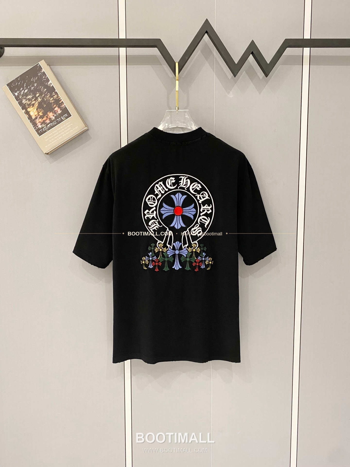 크롬하츠 2026SS 헤비코튼 크로스패치자수 워시드 루즈핏 반팔 티셔츠 Chrome Hearts 2026 SS Heavy Cotton Cross Patch Embroidery Washed Loose Fit Short Sleeve T-Shirt 2