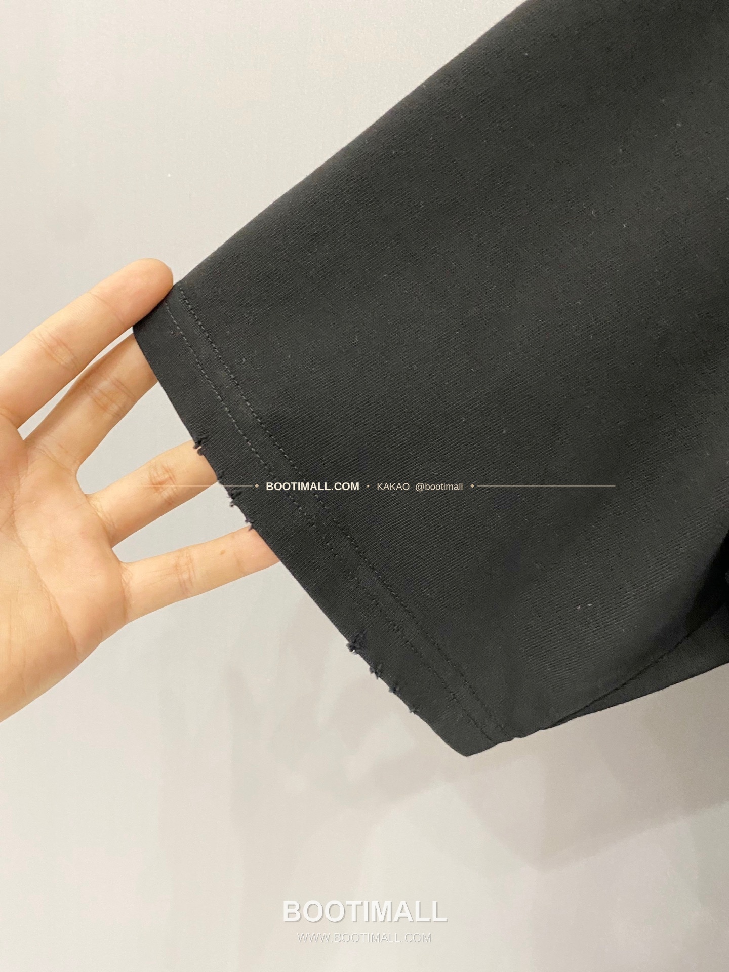 크롬하츠 2026SS 헤비코튼 크로스패치자수 워시드 루즈핏 반팔 티셔츠 Chrome Hearts 2026 SS Heavy Cotton Cross Patch Embroidery Washed Loose Fit Short Sleeve T-Shirt 7