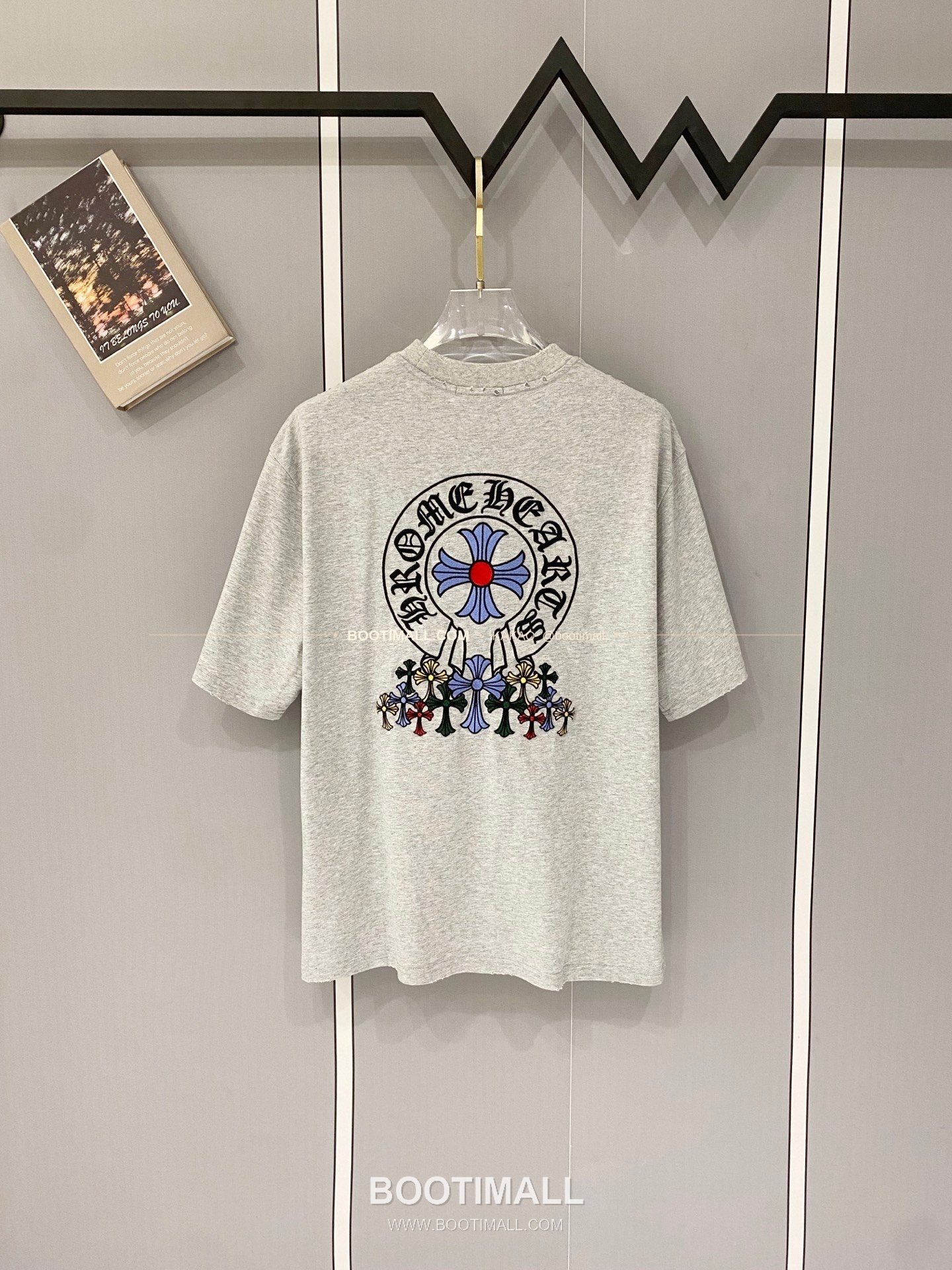 크롬하츠 2026SS 헤비코튼 크로스패치자수 워시드 루즈핏 반팔 티셔츠 Chrome Hearts 2026 SS Heavy Cotton Cross Patch Embroidery Washed Loose Fit Short Sleeve T-Shirt 2