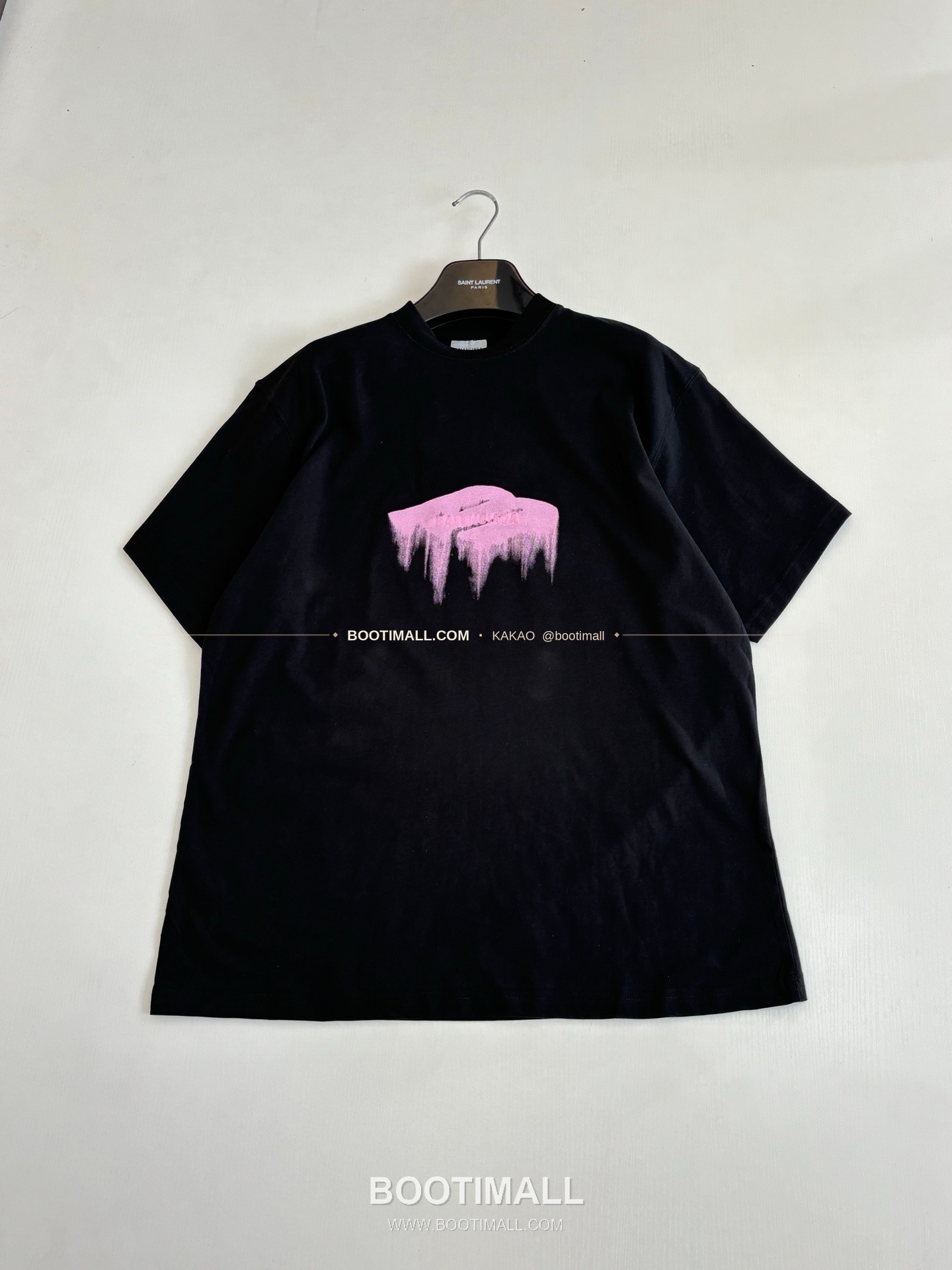 발렌시아가 2026SS 헤비코튼 멜팅립프린트 루즈핏 반팔 티셔츠 Balenciaga 2026 SS Heavy Cotton Melting Lip Print Loose Fit Short Sleeve T-Shirt 3