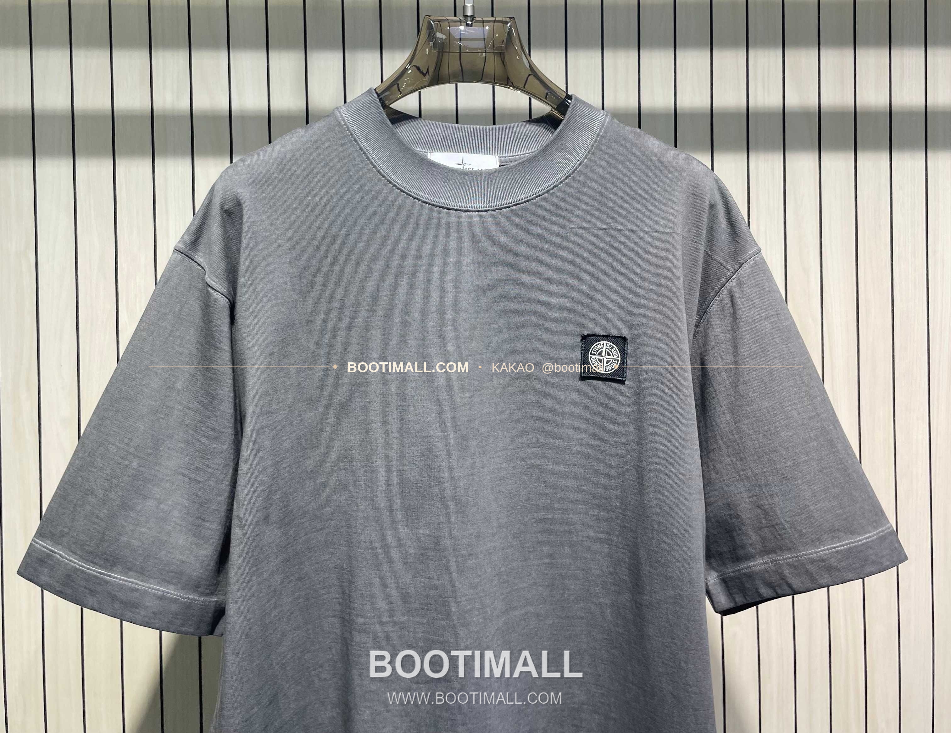 스톤아일랜드 2026SS 헤비코튼 와펜로고 워시드 루즈핏 반팔 티셔츠 Stone Island 2026 SS Heavy Cotton Patch Logo Washed Loose Fit Short Sleeve T-Shirt 6