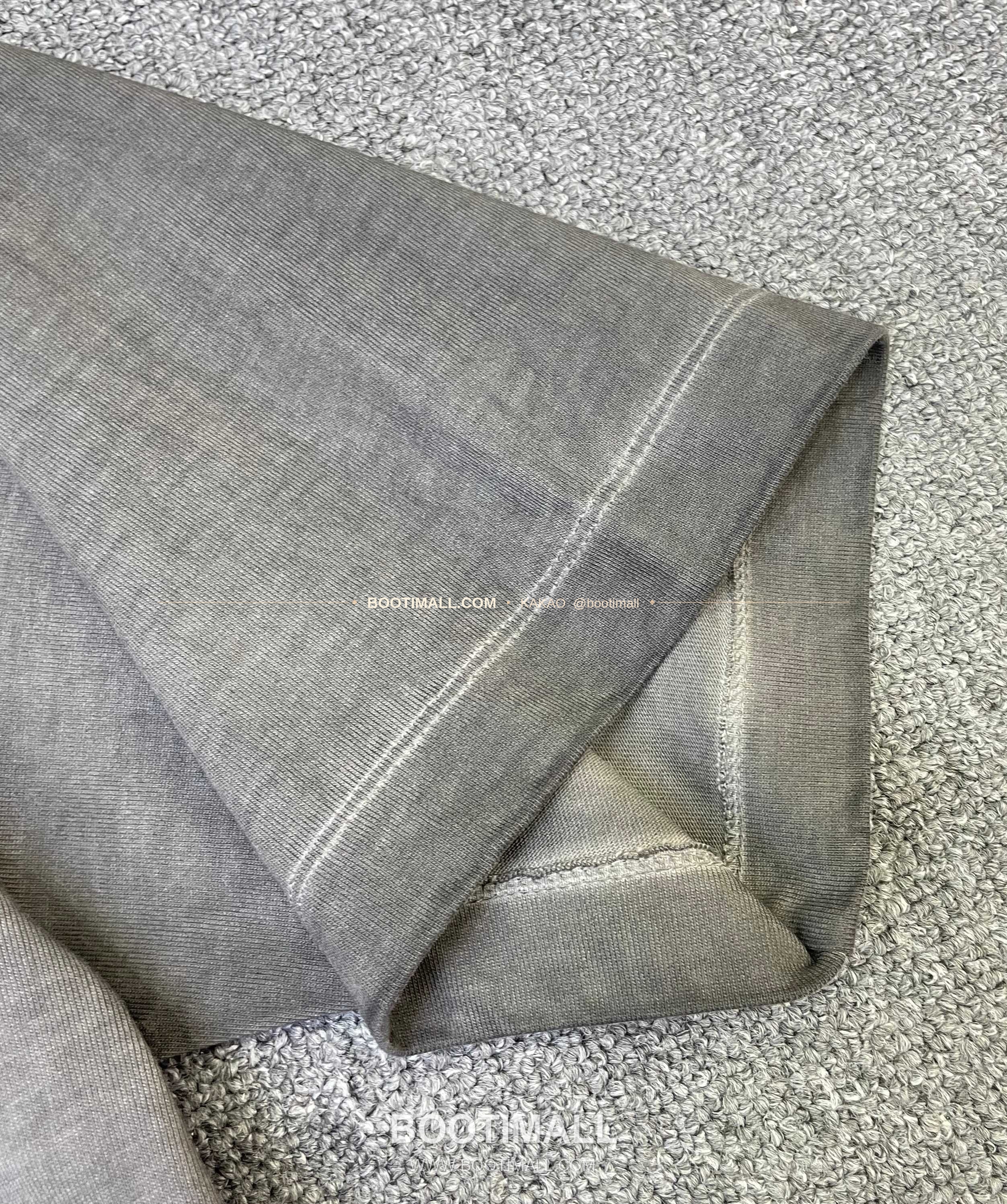 스톤아일랜드 2026SS 헤비코튼 와펜로고 워시드 루즈핏 반팔 티셔츠 Stone Island 2026 SS Heavy Cotton Patch Logo Washed Loose Fit Short Sleeve T-Shirt 10