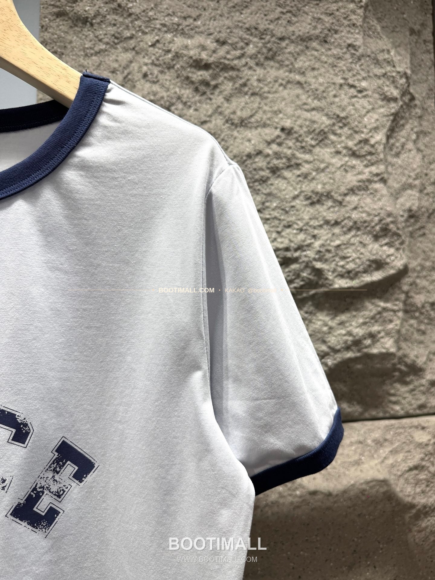 셀린느 2026SS 소로나 로고프린트 레귤러핏 반팔 티셔츠 Celine 2026 SS Sorona Logo Print Regular Fit Short Sleeve T-Shirt XYN37 3