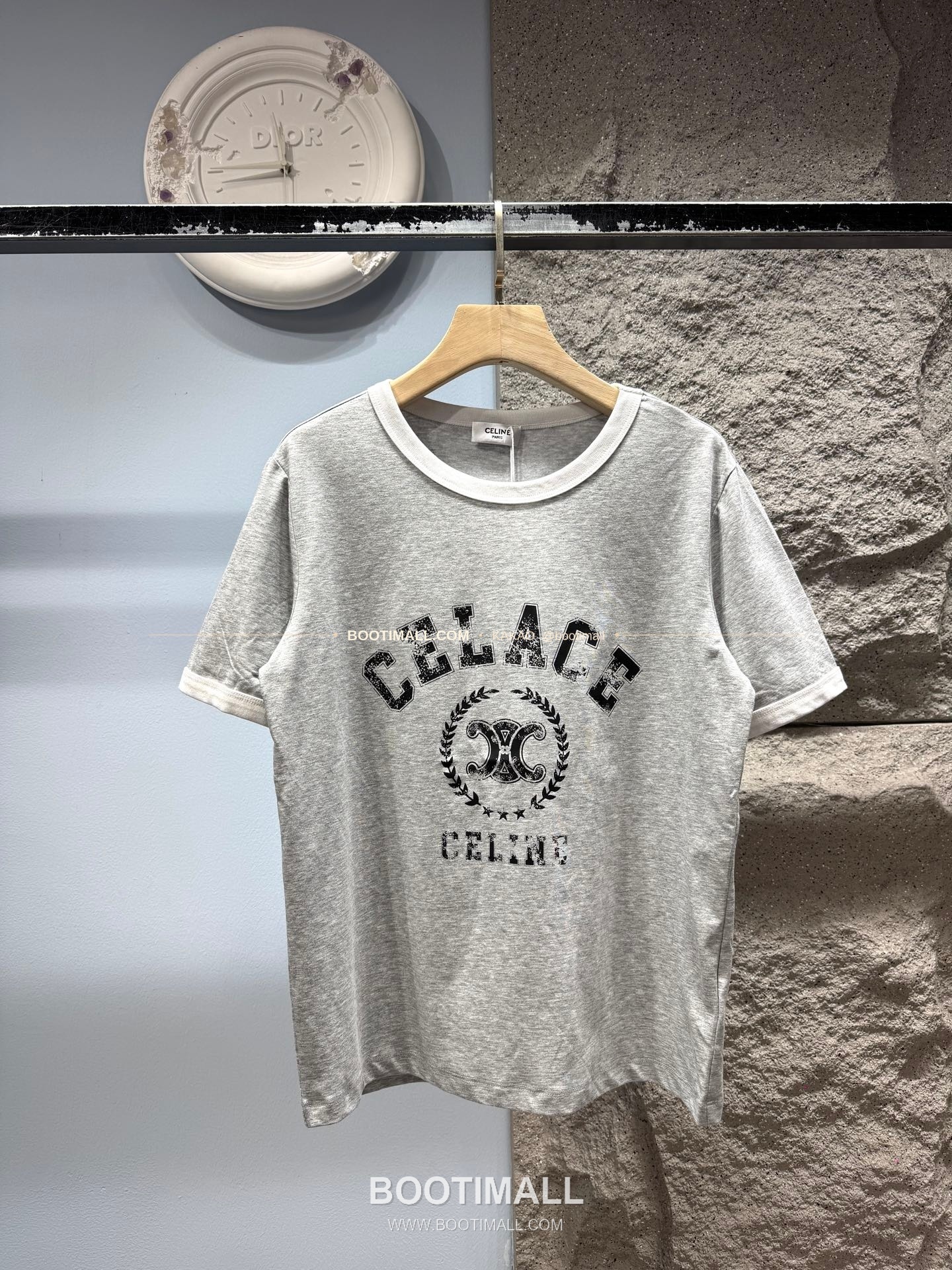 셀린느 2026SS 소로나 로고프린트 레귤러핏 반팔 티셔츠 Celine 2026 SS Sorona Logo Print Regular Fit Short Sleeve T-Shirt XYN37 1