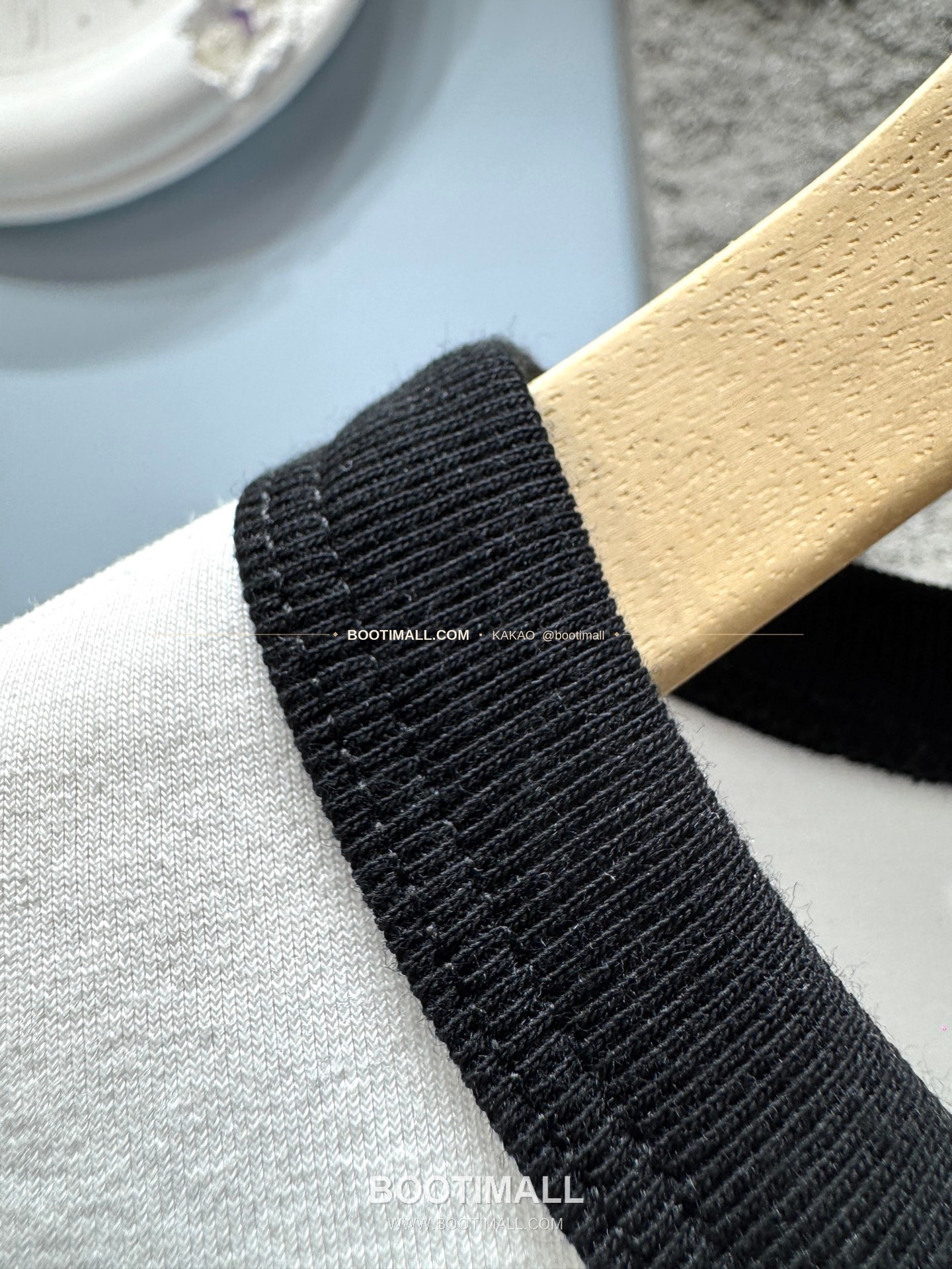 셀린느 2026SS 소로나 로고프린트 레귤러핏 반팔 티셔츠 Celine 2026 SS Sorona Logo Print Regular Fit Short Sleeve T-Shirt XYN37 2