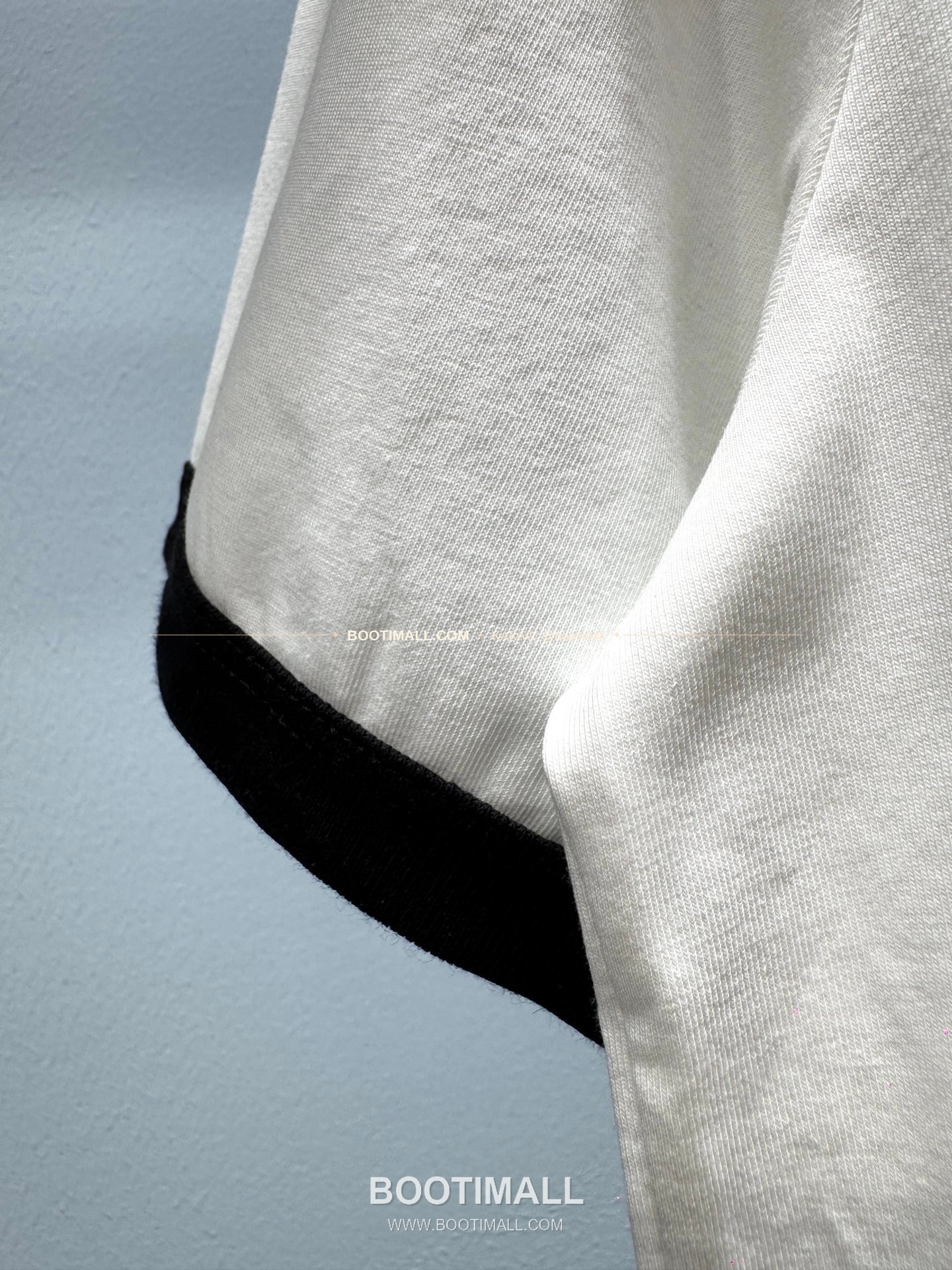 셀린느 2026SS 소로나 로고프린트 레귤러핏 반팔 티셔츠 Celine 2026 SS Sorona Logo Print Regular Fit Short Sleeve T-Shirt XYN37 3