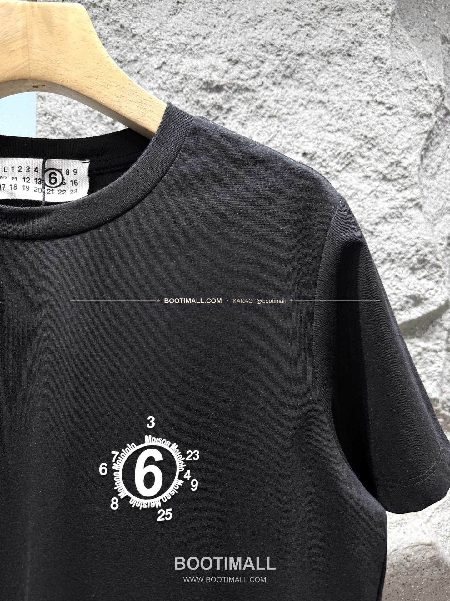 메종마르지엘라 2026SS 소로나 넘버프린트 레귤러핏 반팔 티셔츠 Maison Margiela 2026 SS Sorona Number Print Regular Fit Short Sleeve T-Shirt XYN36 3