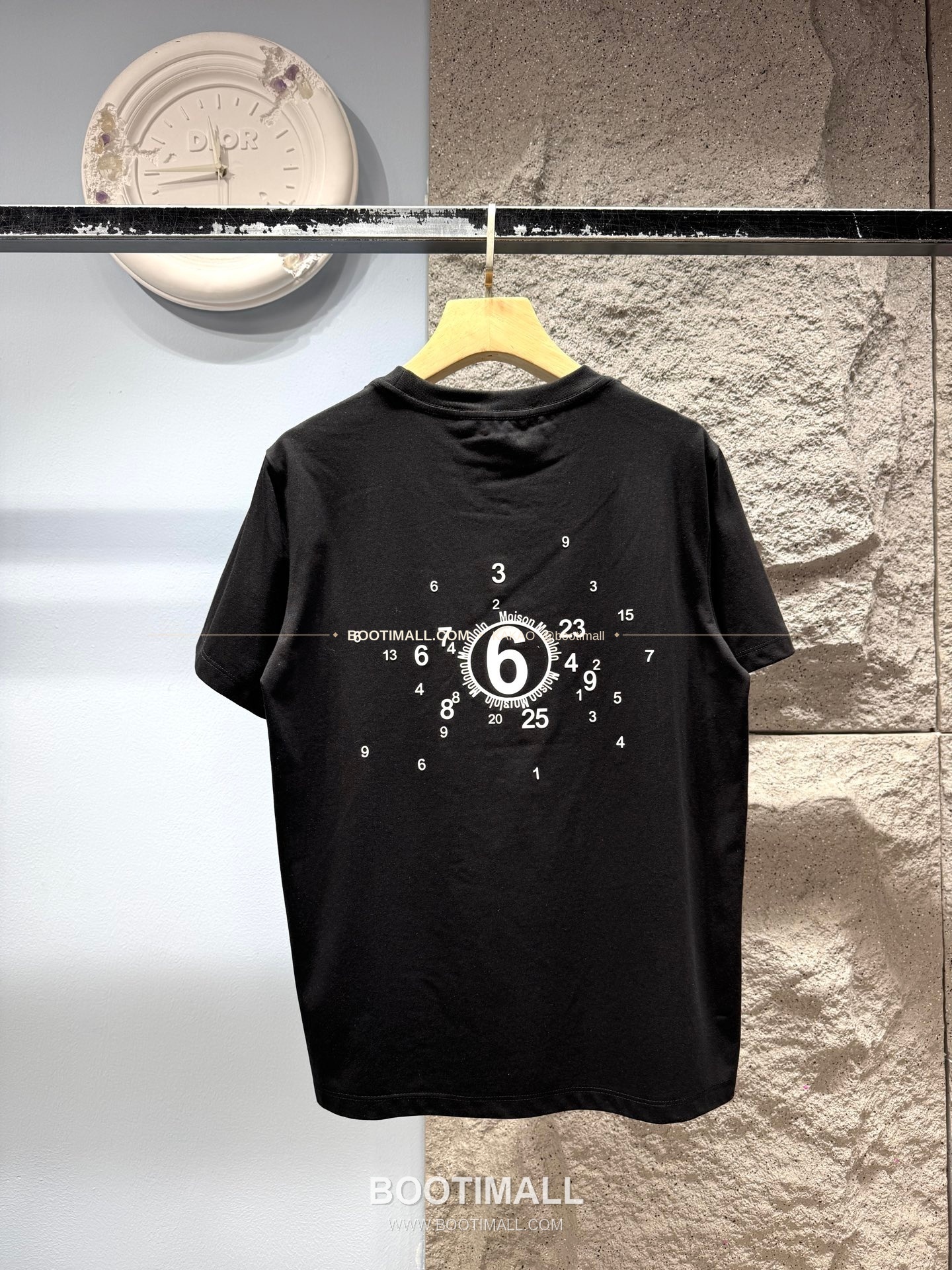 메종마르지엘라 2026SS 소로나 넘버프린트 레귤러핏 반팔 티셔츠 Maison Margiela 2026 SS Sorona Number Print Regular Fit Short Sleeve T-Shirt XYN36 9