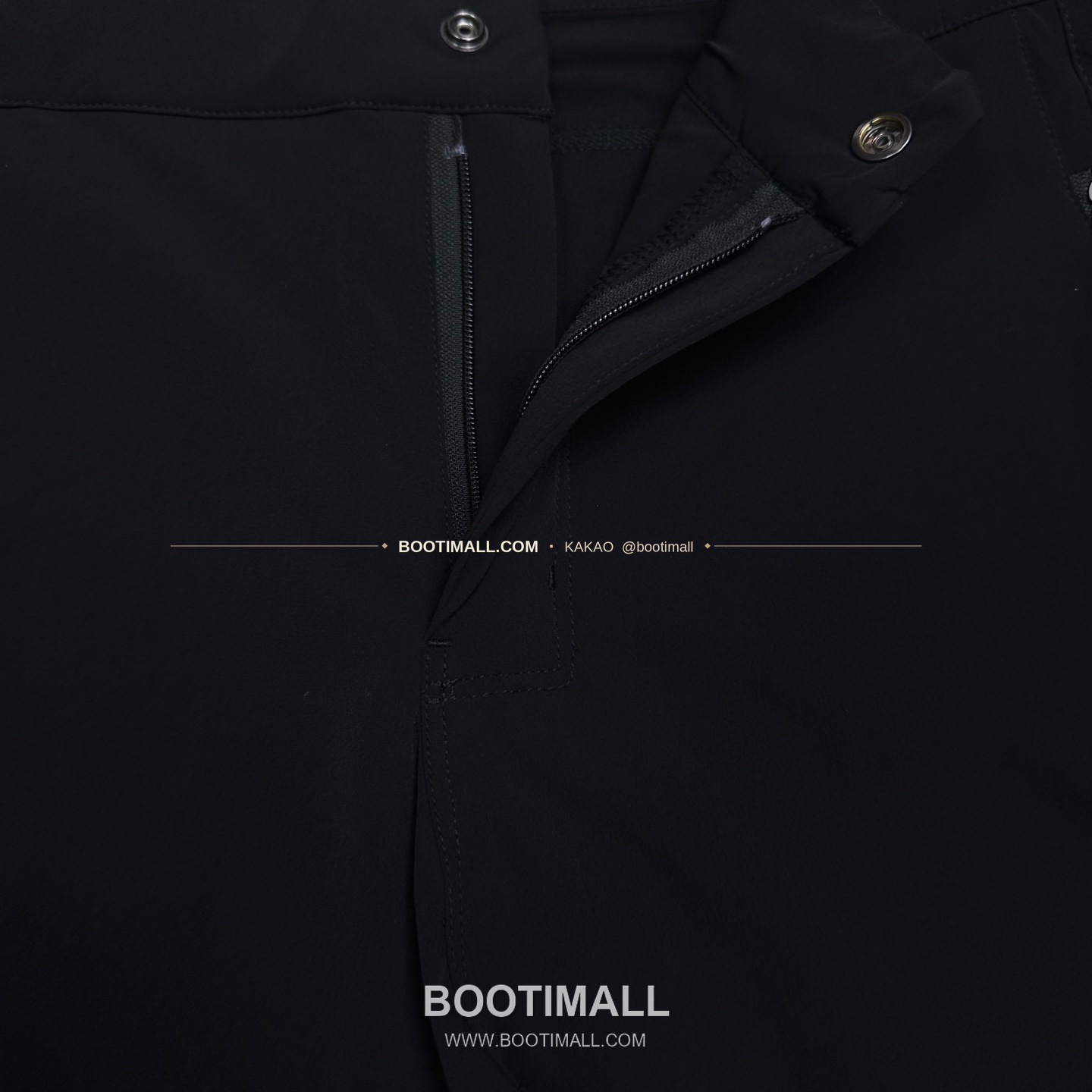 아크테릭스 2026SS 폴리에스터 기능성 멀티포켓 루즈핏 집업 쇼츠 Arc'teryx 2026 SS Polyester Functional Multi Pocket Loose Fit Zip Shorts 4