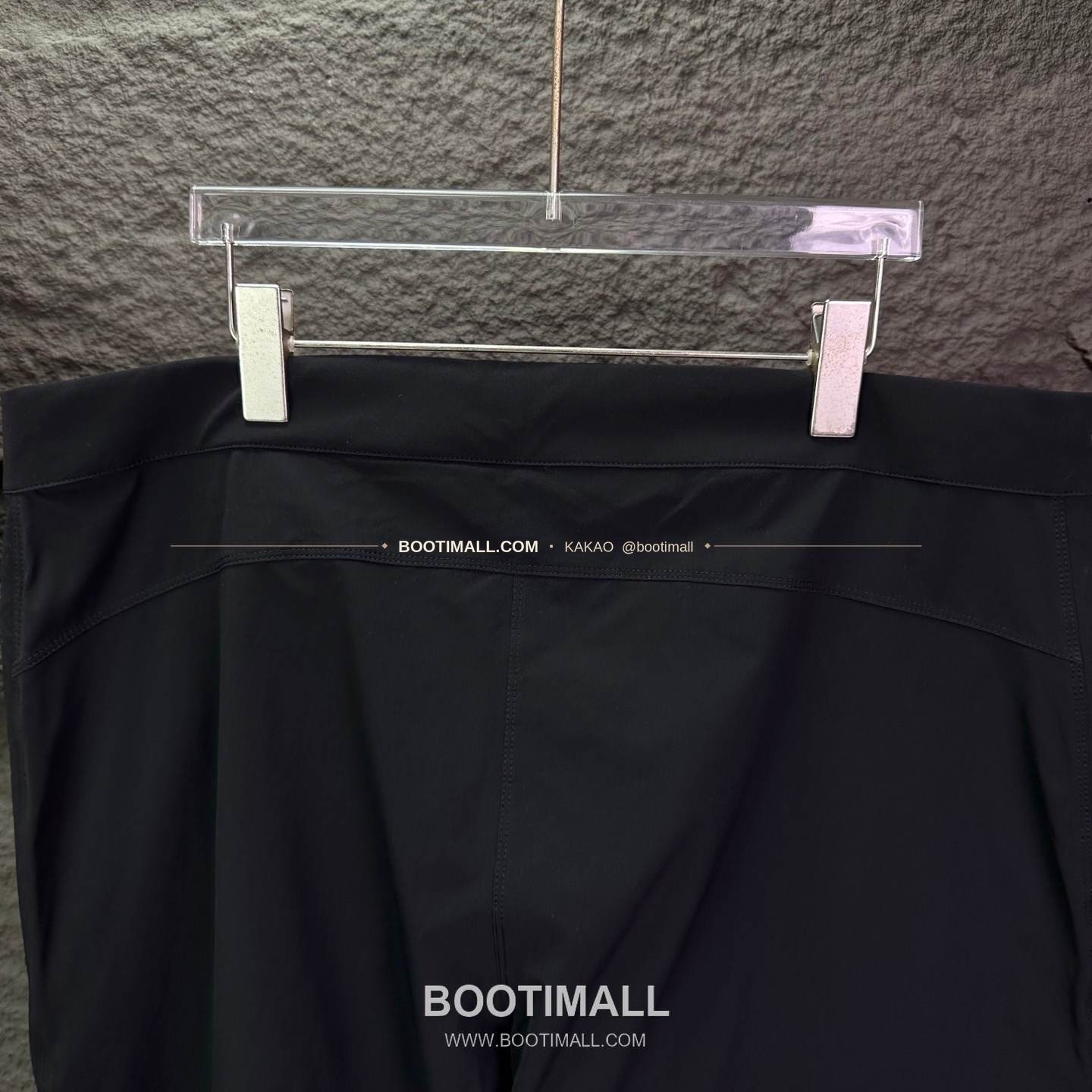 아크테릭스 2026SS 폴리에스터 기능성 멀티포켓 루즈핏 집업 쇼츠 Arc'teryx 2026 SS Polyester Functional Multi Pocket Loose Fit Zip Shorts 6