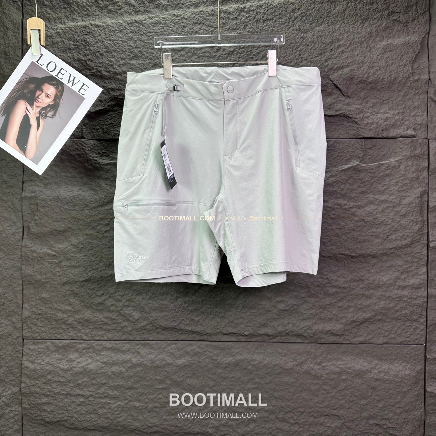 아크테릭스 2026SS 폴리에스터 기능성 멀티포켓 루즈핏 집업 쇼츠 Arc'teryx 2026 SS Polyester Functional Multi Pocket Loose Fit Zip Shorts 1