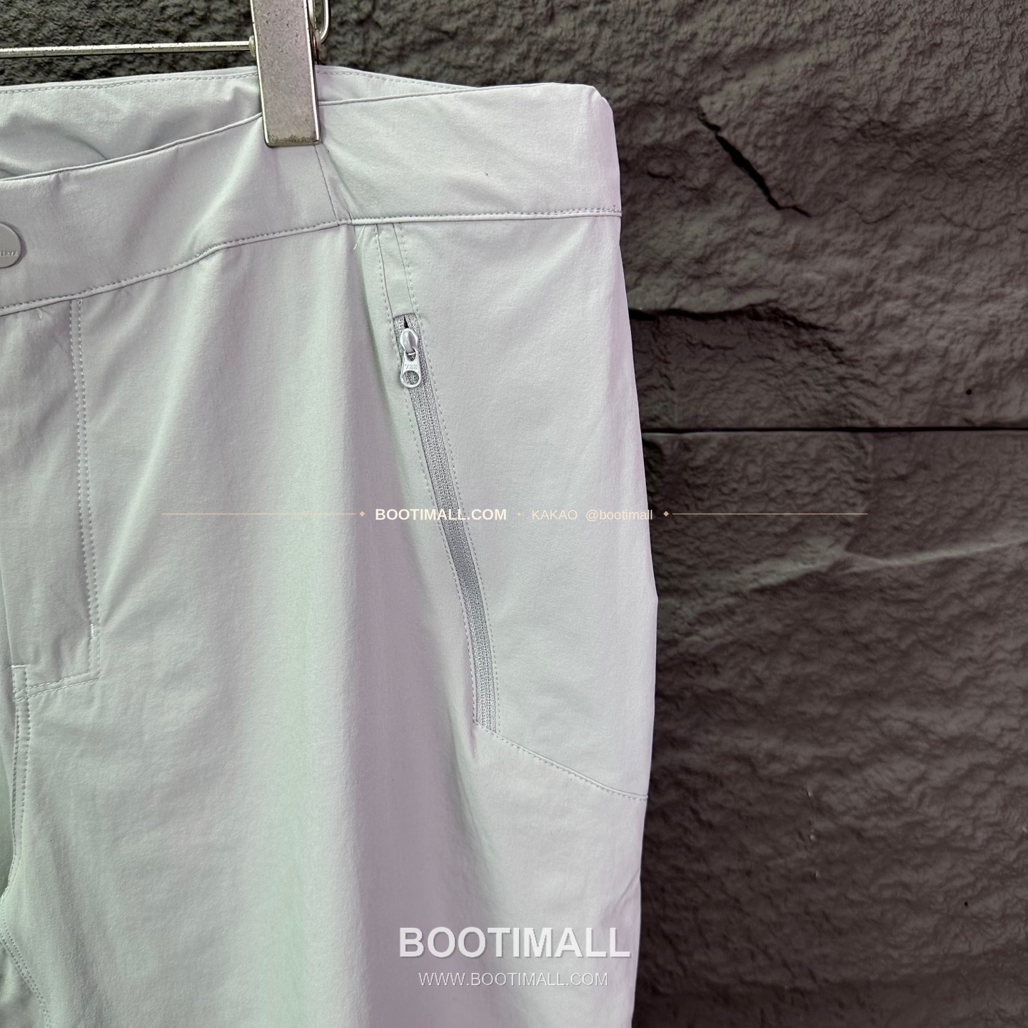 아크테릭스 2026SS 폴리에스터 기능성 멀티포켓 루즈핏 집업 쇼츠 Arc'teryx 2026 SS Polyester Functional Multi Pocket Loose Fit Zip Shorts 4