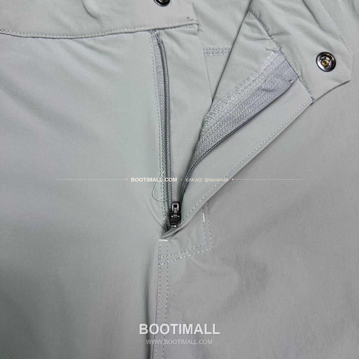 아크테릭스 2026SS 폴리에스터 기능성 멀티포켓 루즈핏 집업 쇼츠 Arc'teryx 2026 SS Polyester Functional Multi Pocket Loose Fit Zip Shorts 5