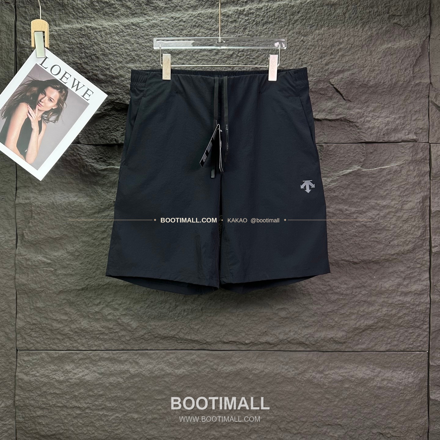 데상트 2026SS 폴리에스터 기능성 로고패치 멀티포켓 루즈핏 집업 쇼츠 Descente 2026 SS Polyester Functional Logo Patch Multi Pocket Loose Fit Zip Shorts 1