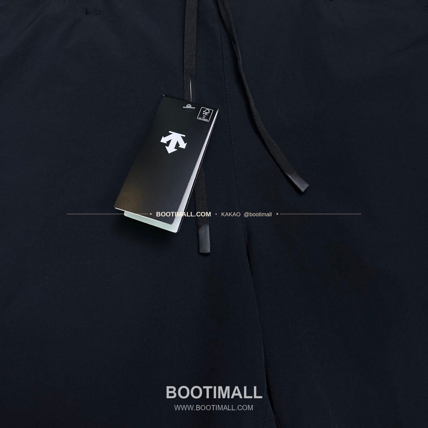 데상트 2026SS 폴리에스터 기능성 로고패치 멀티포켓 루즈핏 집업 쇼츠 Descente 2026 SS Polyester Functional Logo Patch Multi Pocket Loose Fit Zip Shorts 5