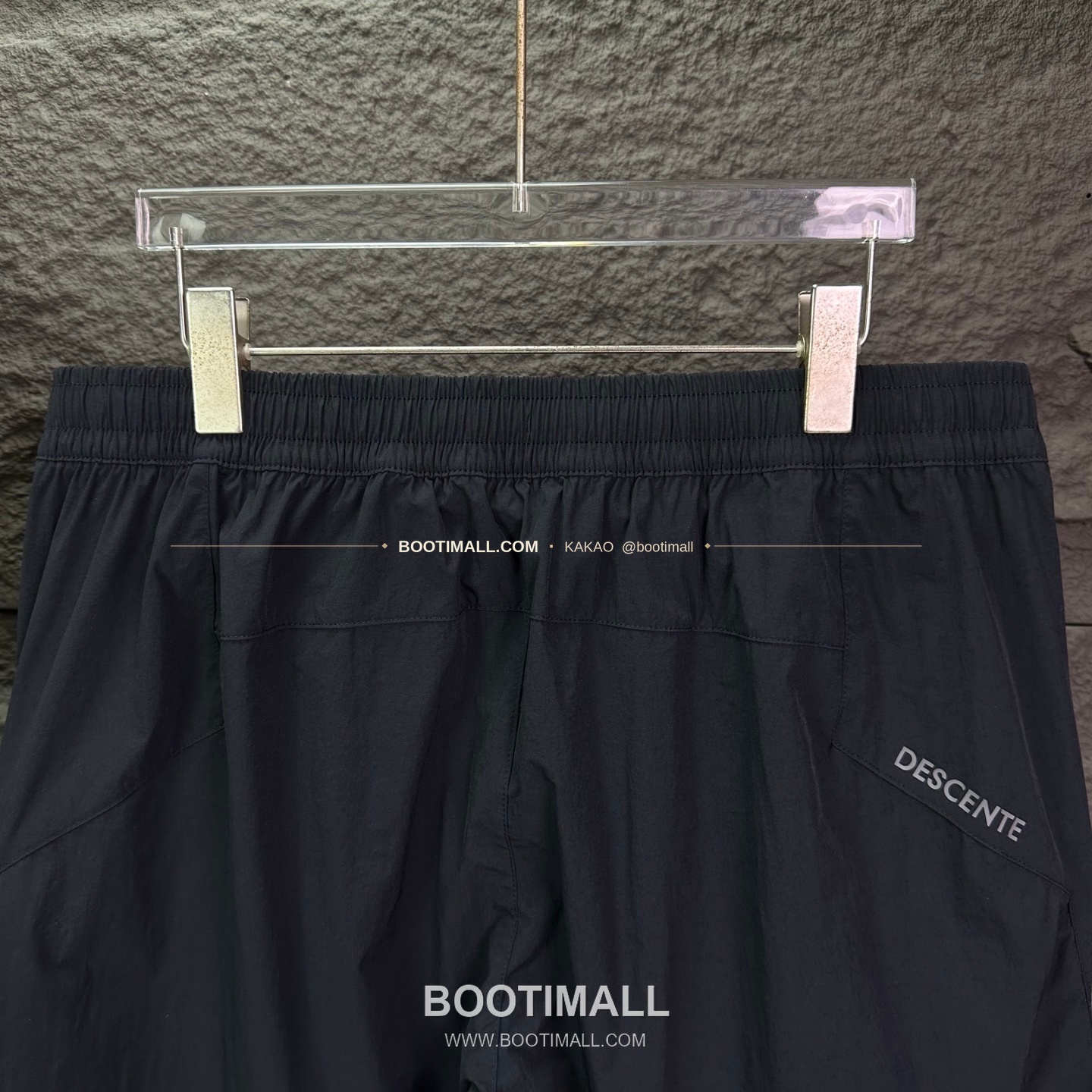 데상트 2026SS 폴리에스터 기능성 로고패치 멀티포켓 루즈핏 집업 쇼츠 Descente 2026 SS Polyester Functional Logo Patch Multi Pocket Loose Fit Zip Shorts 8