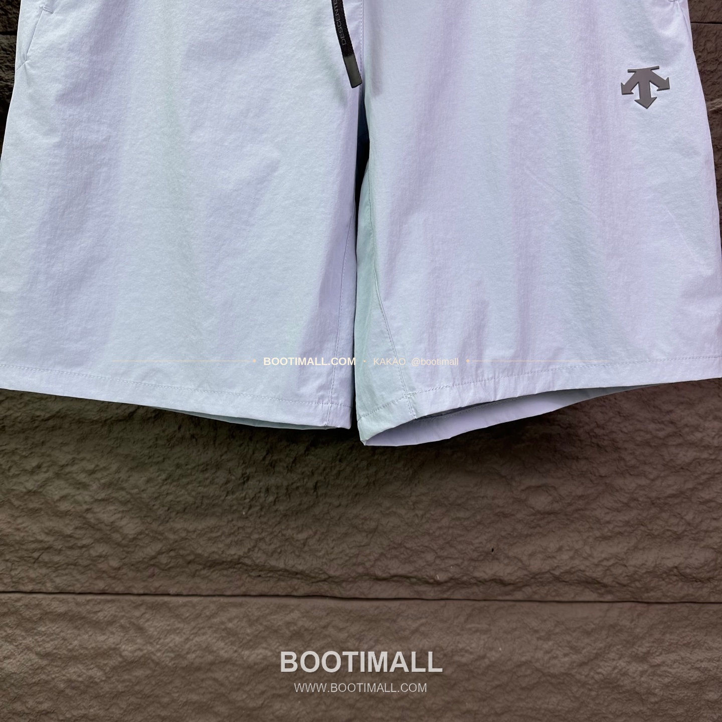 데상트 2026SS 폴리에스터 기능성 로고패치 멀티포켓 루즈핏 집업 쇼츠 Descente 2026 SS Polyester Functional Logo Patch Multi Pocket Loose Fit Zip Shorts 6