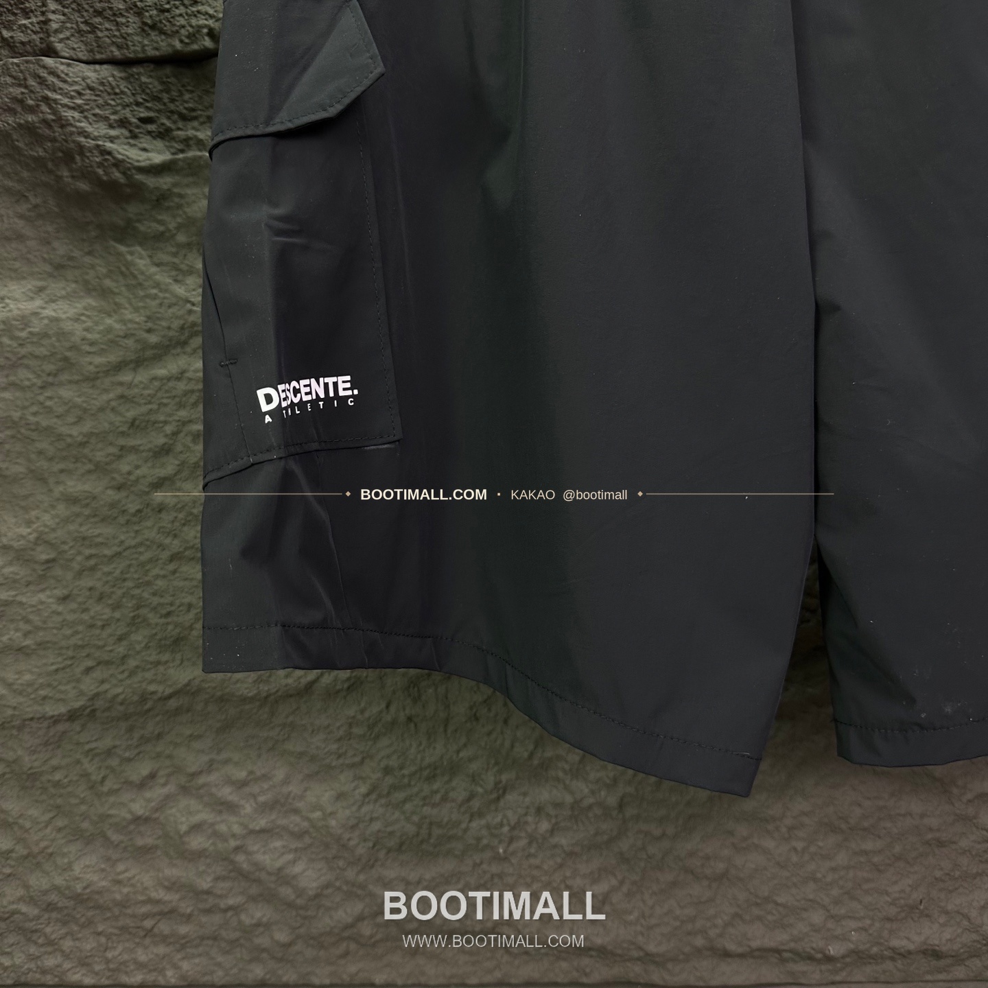 데상트 2026SS 폴리에스터 기능성 로고패치 멀티포켓 루즈핏 집업 쇼츠 Descente 2026 SS Polyester Functional Logo Patch Multi Pocket Loose Fit Zip Shorts 7