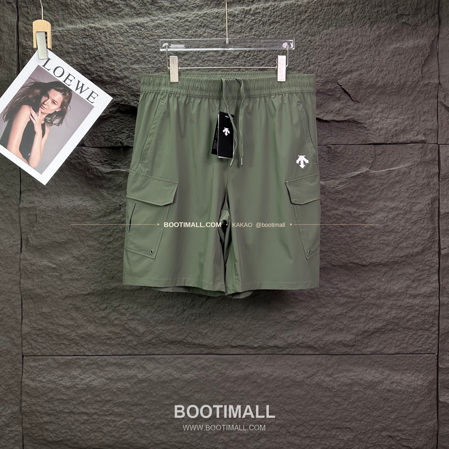 데상트 2026SS 폴리에스터 기능성 로고패치 멀티포켓 루즈핏 집업 쇼츠 Descente 2026 SS Polyester Functional Logo Patch Multi Pocket Loose Fit Zip Shorts 1