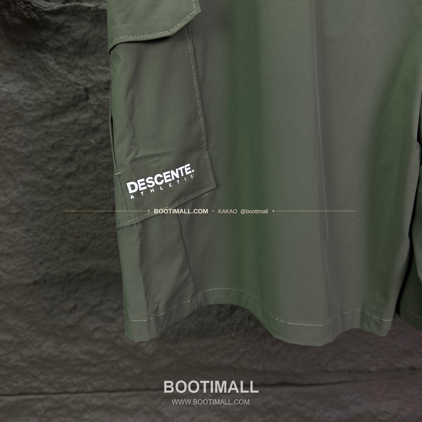 데상트 2026SS 폴리에스터 기능성 로고패치 멀티포켓 루즈핏 집업 쇼츠 Descente 2026 SS Polyester Functional Logo Patch Multi Pocket Loose Fit Zip Shorts 7