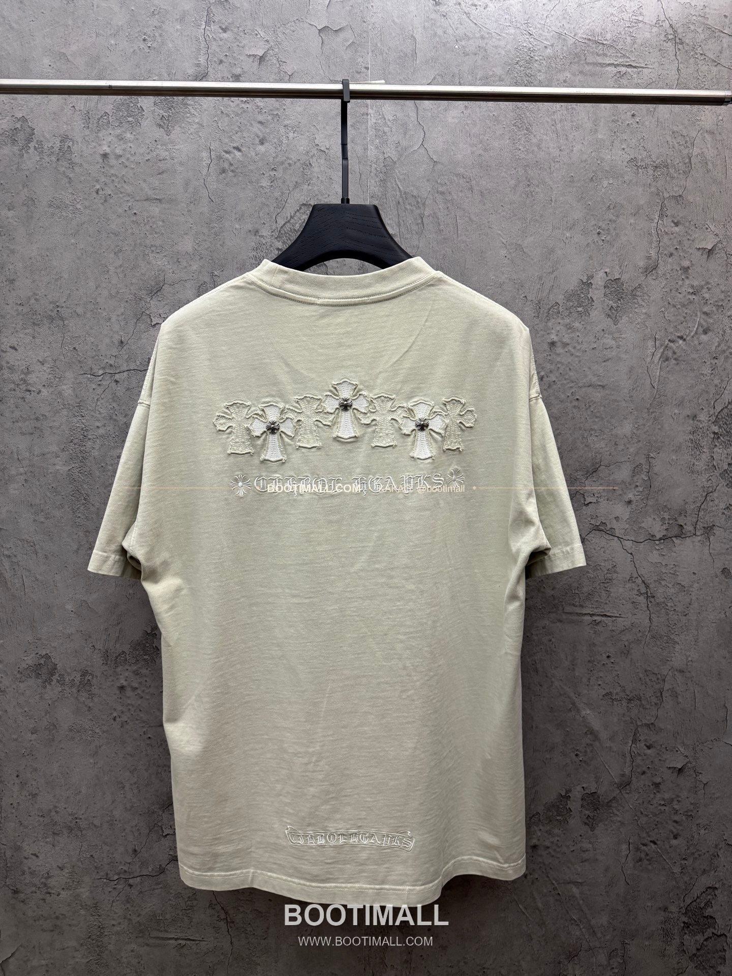 크롬하츠 2026SS 헤비코튼 크로스패치자수 루즈핏 반팔 티셔츠 Chrome Hearts 2026 SS Heavy Cotton Cross Patch Embroidery Loose Fit Short Sleeve T-Shirt 26-2011 2