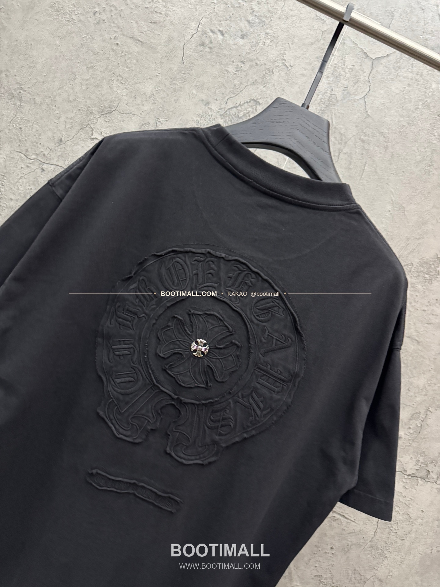 크롬하츠 2026SS 헤비코튼 크로스패치자수 루즈핏 반팔 티셔츠 Chrome Hearts 2026 SS Heavy Cotton Cross Patch Embroidery Loose Fit Short Sleeve T-Shirt 26-2055 4